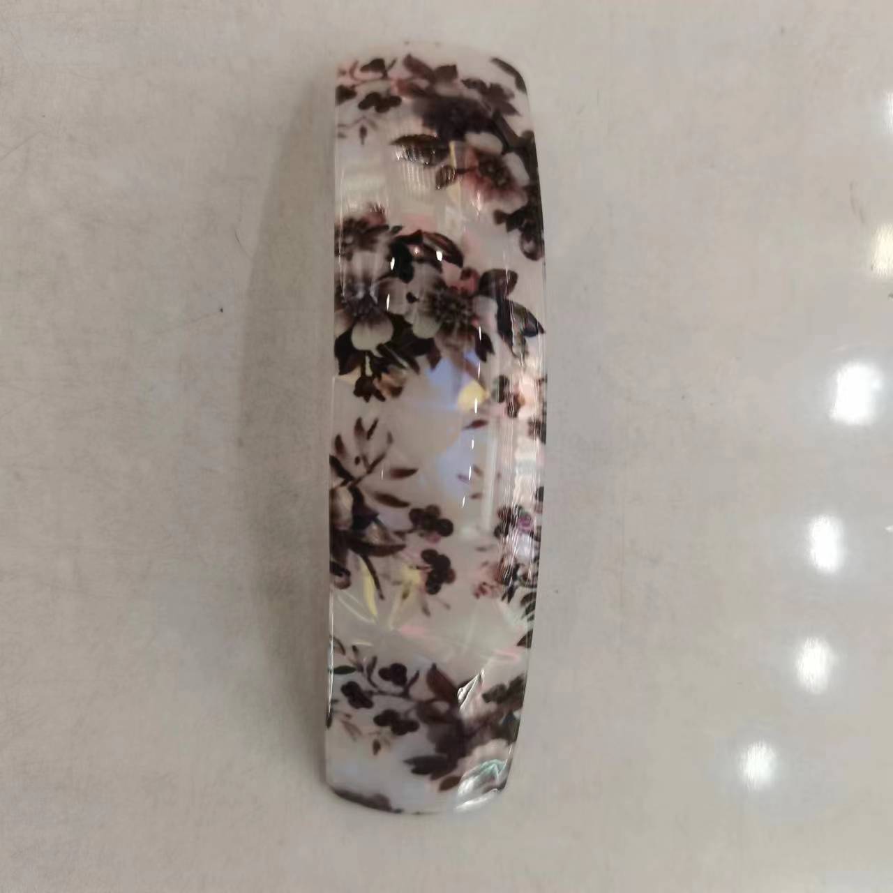 [伊莎饰品]  亚克力材质时尚 流行 气质 简约风 一字夹 发夹 弹簧夹 中号发夹头饰{12个装 }  产品型号：211