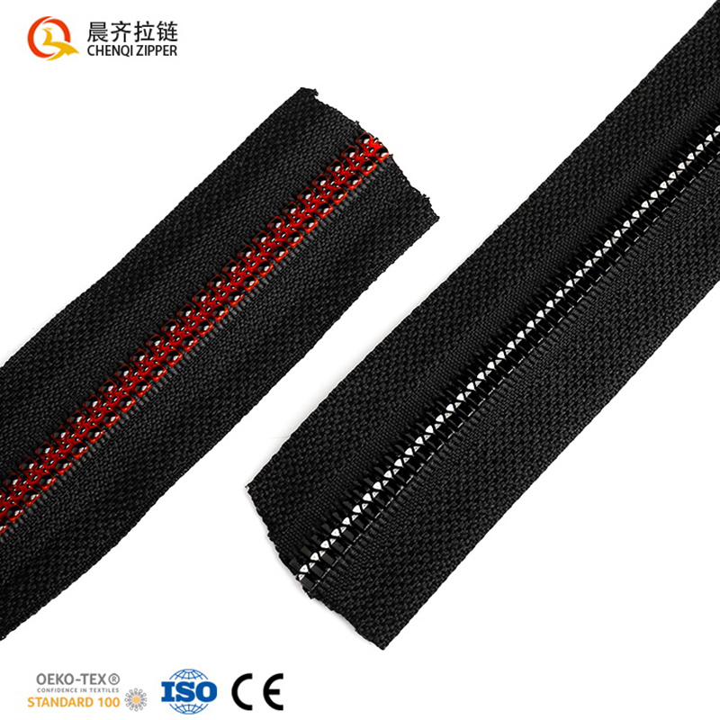 Plastic zippers, colored resin zippers, fashionable cotton jackets, down jackets, fashionable bags, personalized customization, and replaceable pull tabs details Picture