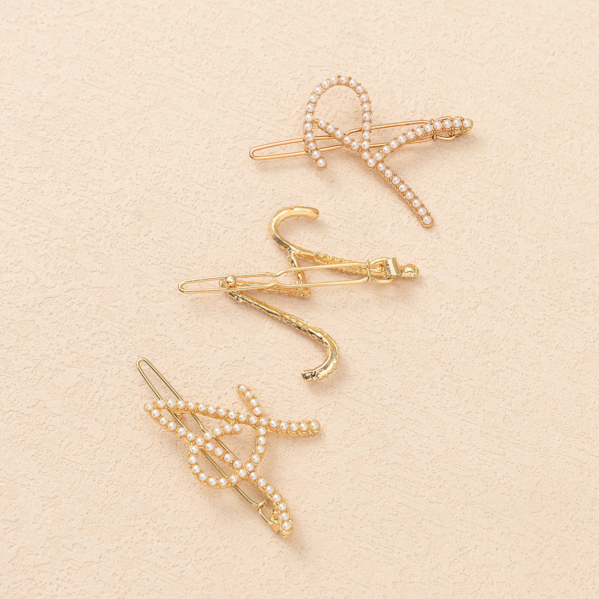 Popular accessory hair clip letters Application Scenario