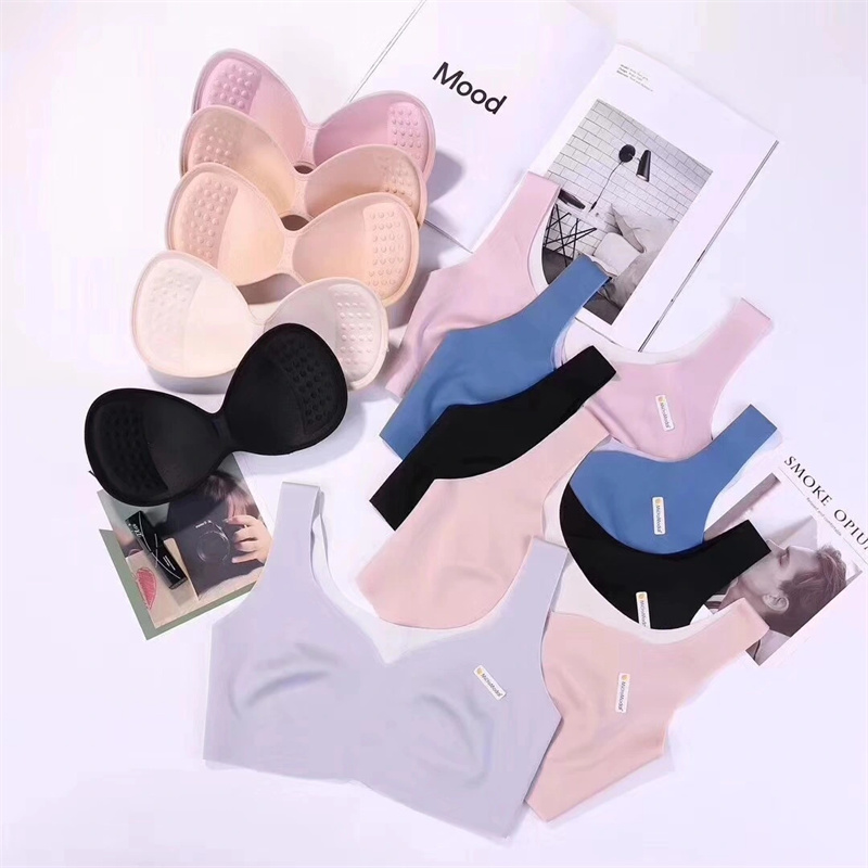 新款时尚柔软内衣女无钢圈防下垂女士舒适文胸1