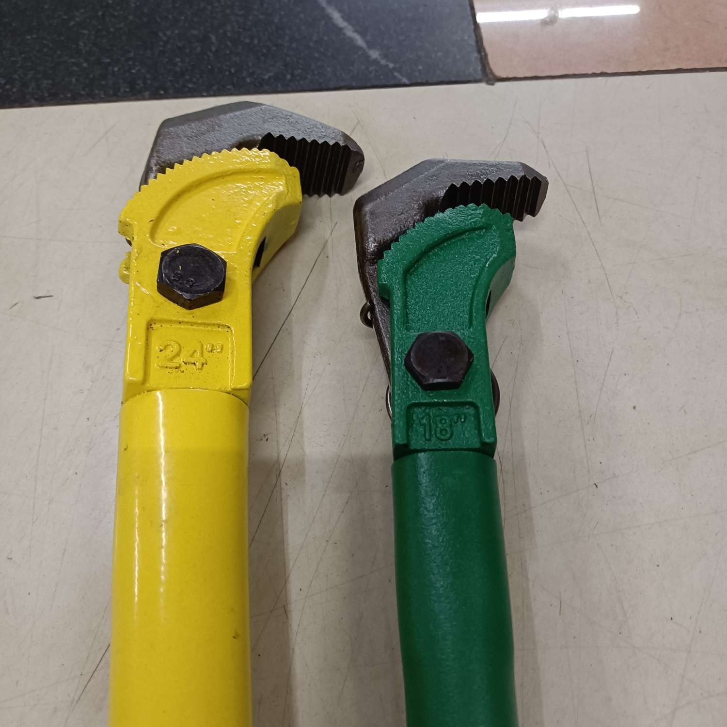 Hardware tools: Elbow, steel bar wrench, pipe wrench, quick pipe wrench, multi-functional water pipe wrench detail image 1