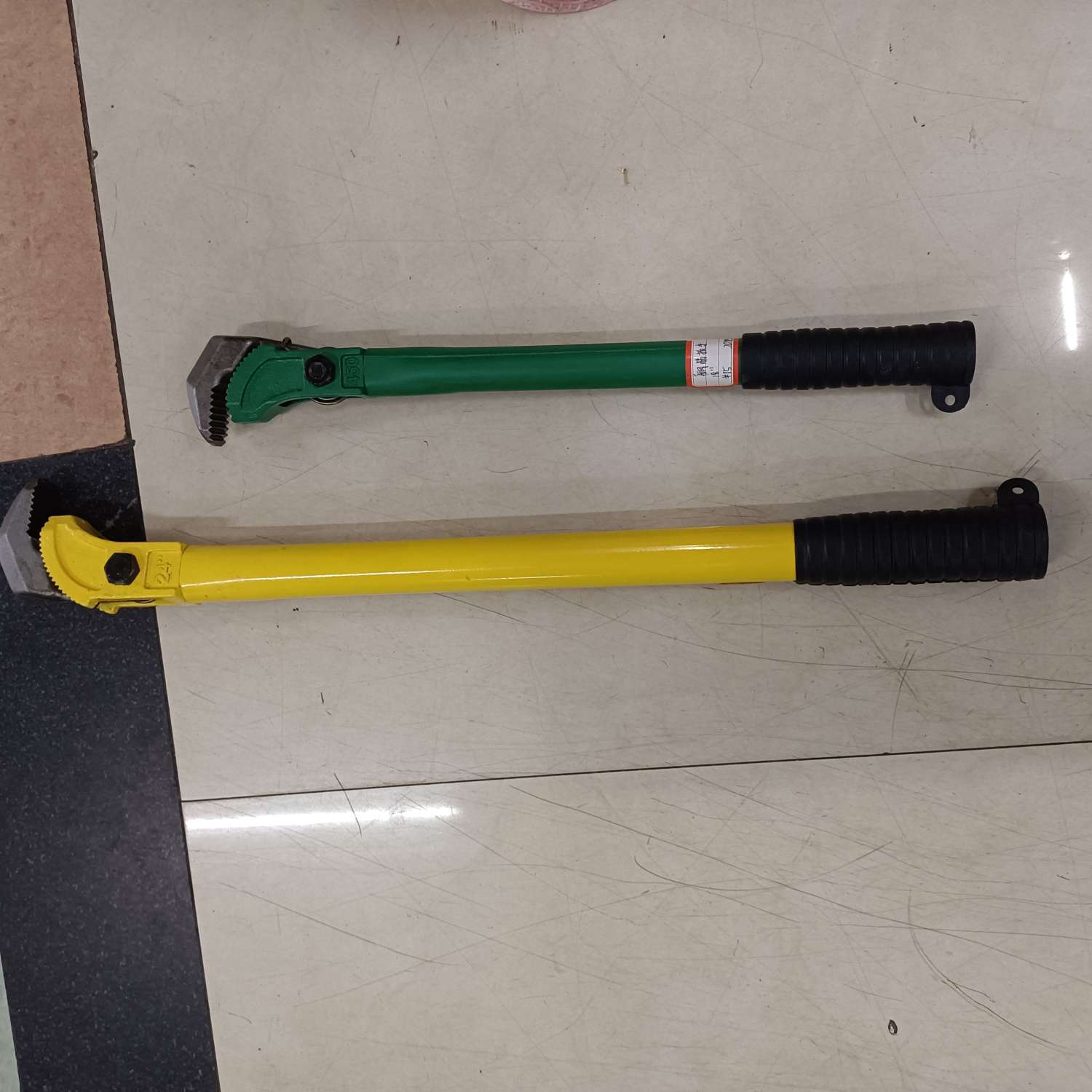 Hardware tools: Elbow, steel bar wrench, pipe wrench, quick pipe wrench, multi-functional water pipe wrench Specification image