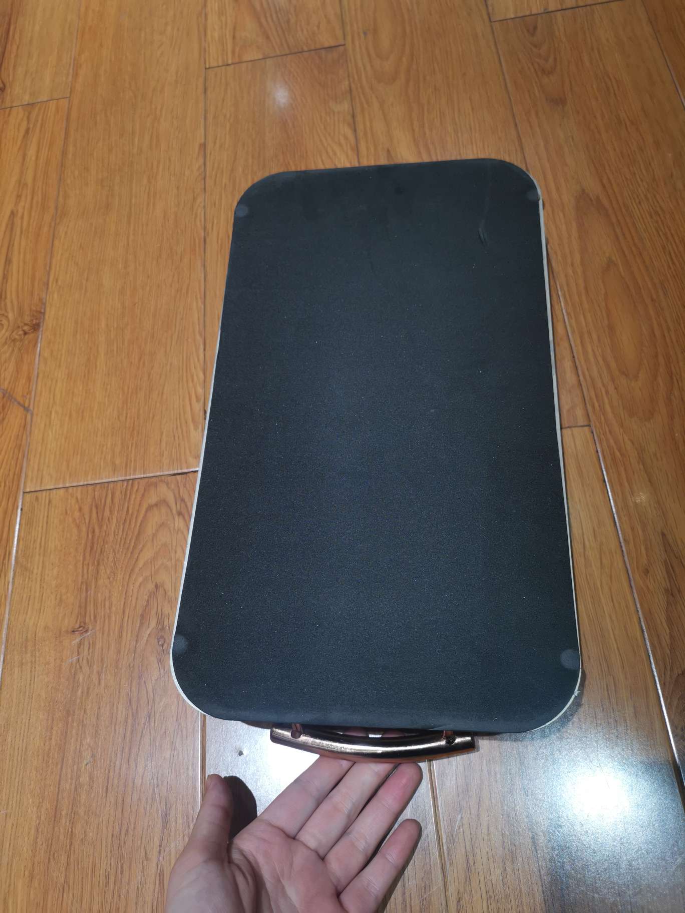 金属托盘产品图