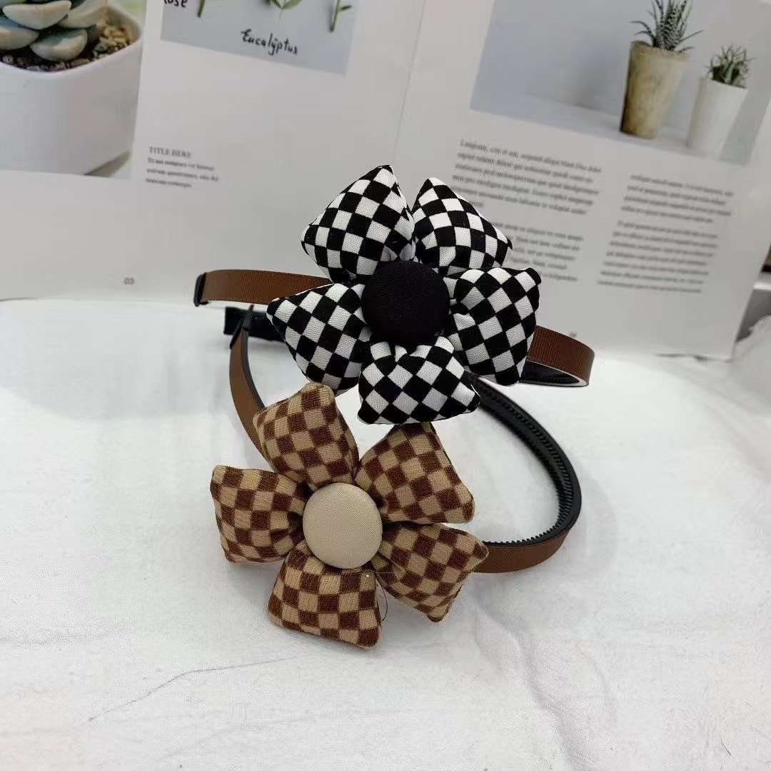 Jiarui Baby's 2022 popular five-petal flower headband is now selling like a bestseller