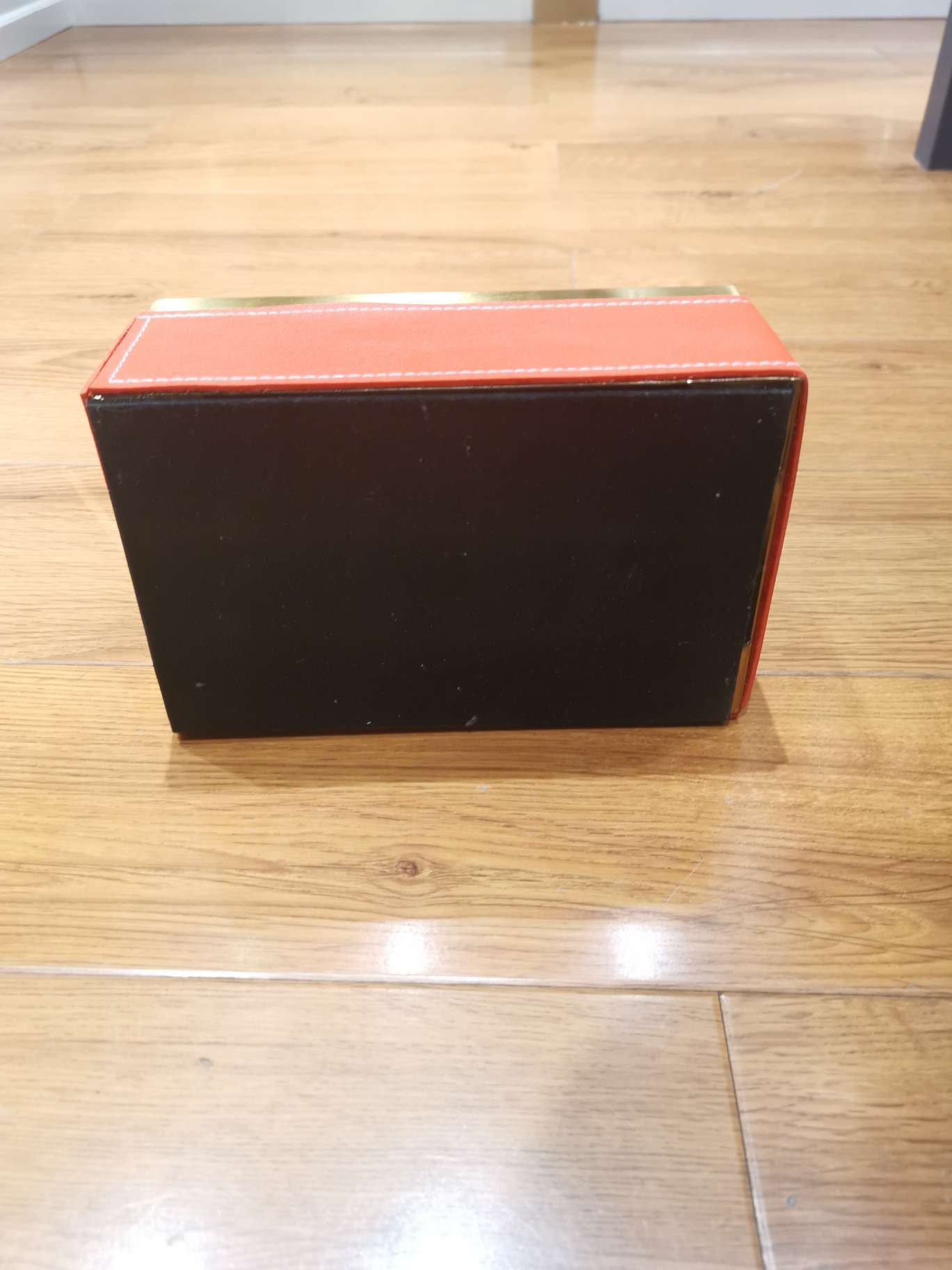 金属工艺品实物图