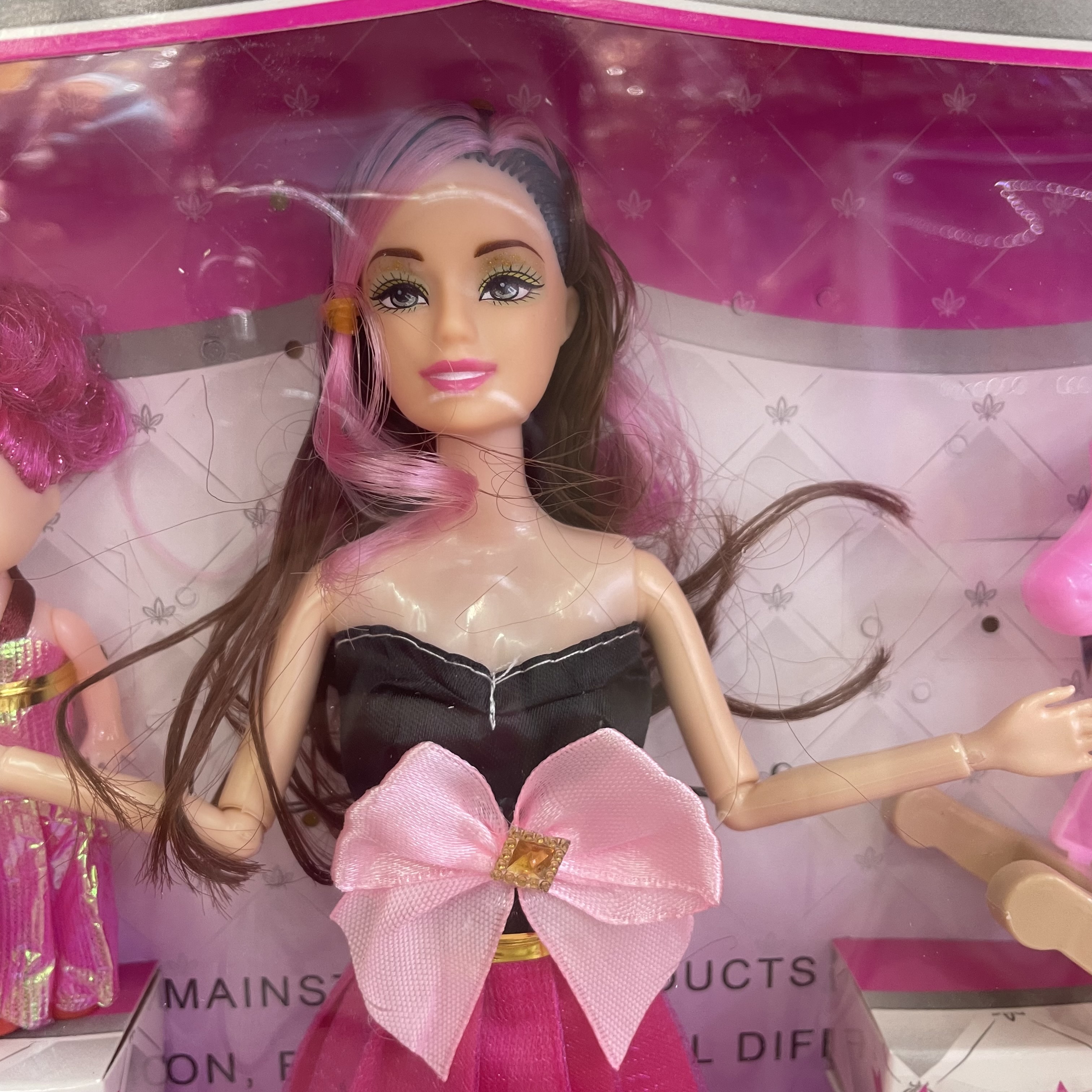 娃娃公仔实物图