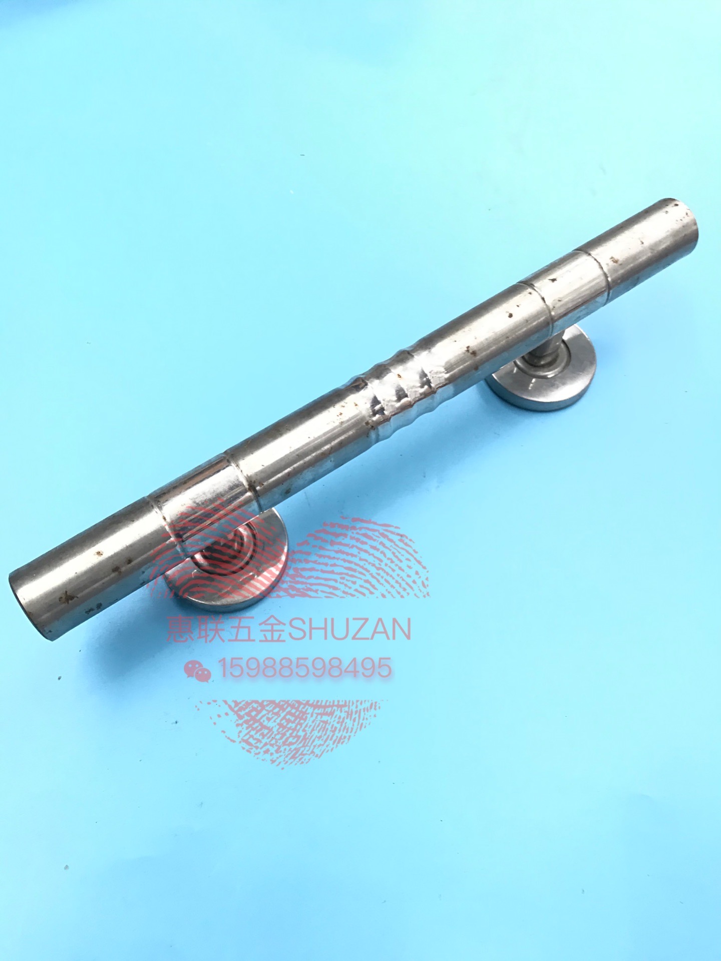 Shuzan is a well-known brand of stainless steel glass door handles with ice crack patterns, European-style door handles, adjustable hole spacing, and door hardware accessories Specification image