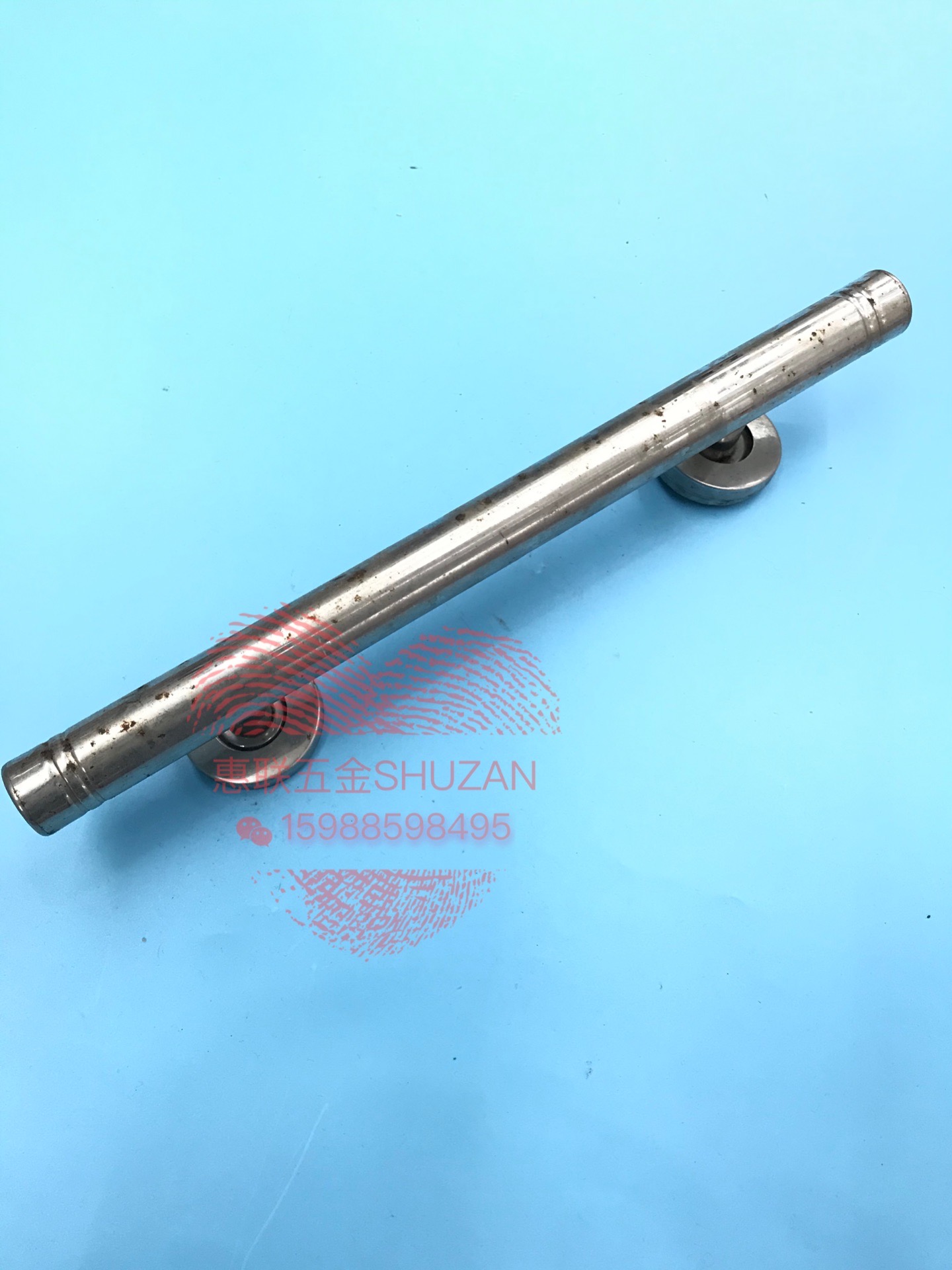Shuzan is a well-known brand of stainless steel glass door handles with ice crack patterns, European-style door handles, adjustable hole spacing, and door hardware accessories Item Picture