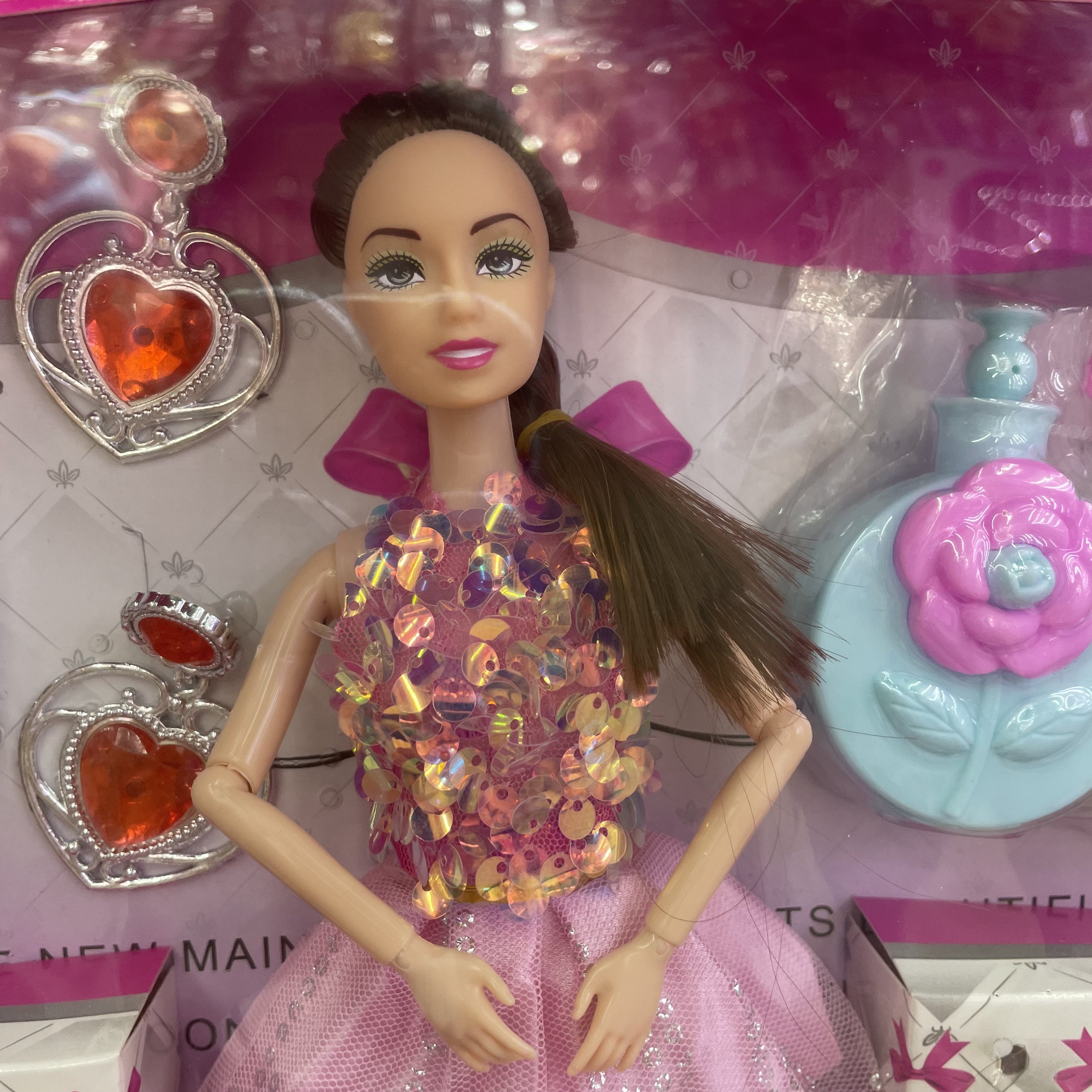 娃娃公仔实物图