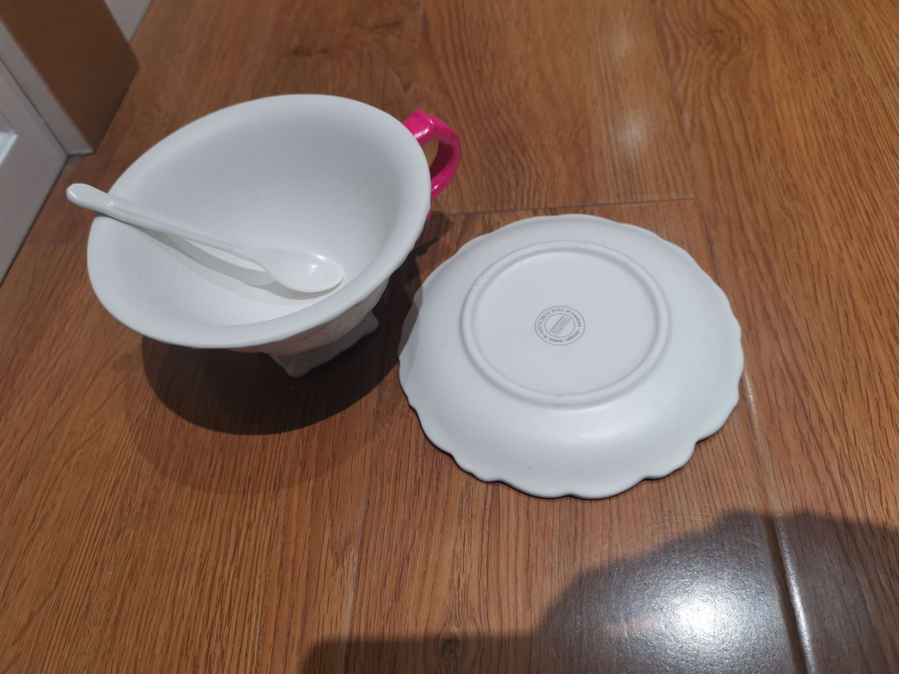 陶瓷工艺品实物图