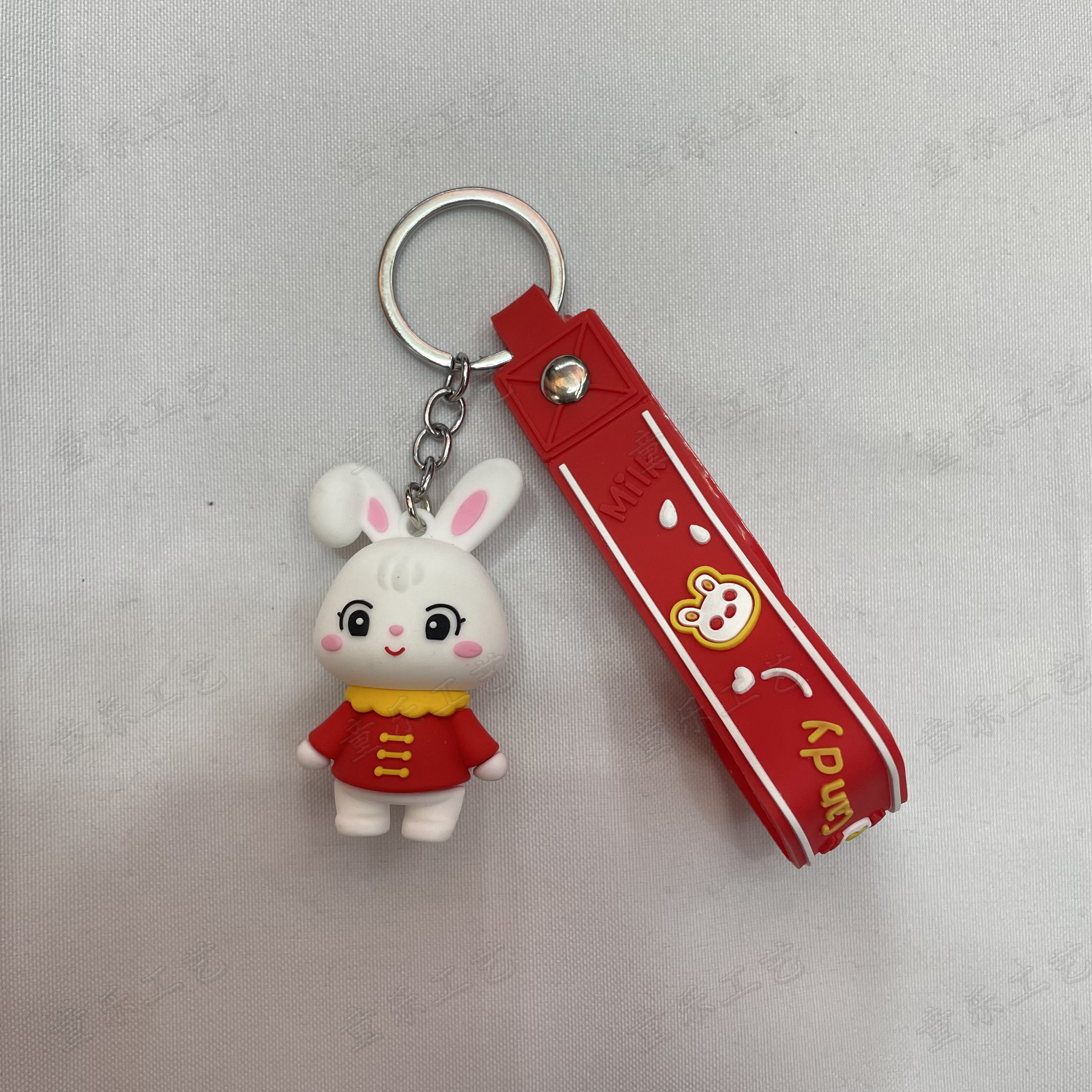 Creative New Year rabbit soft rubber keychain, cartoon for wealth and prosperity, little rabbit key accessory, three-dimensional figurine pendant Application Scenario