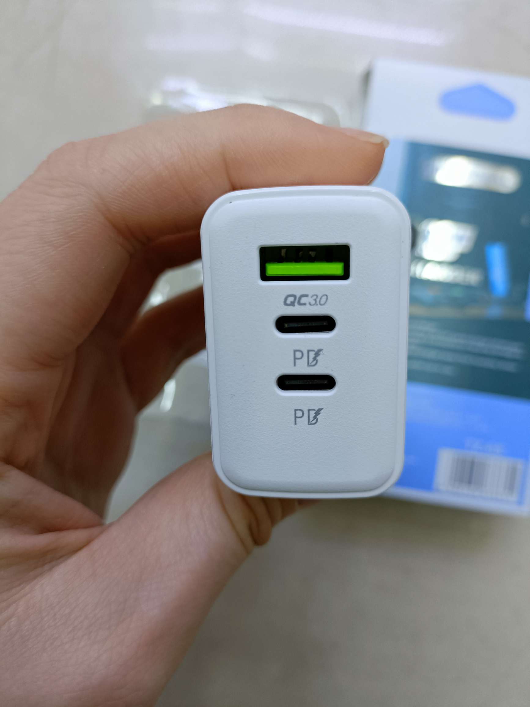 قانون 2A USB +2PD Upd Application Scenario