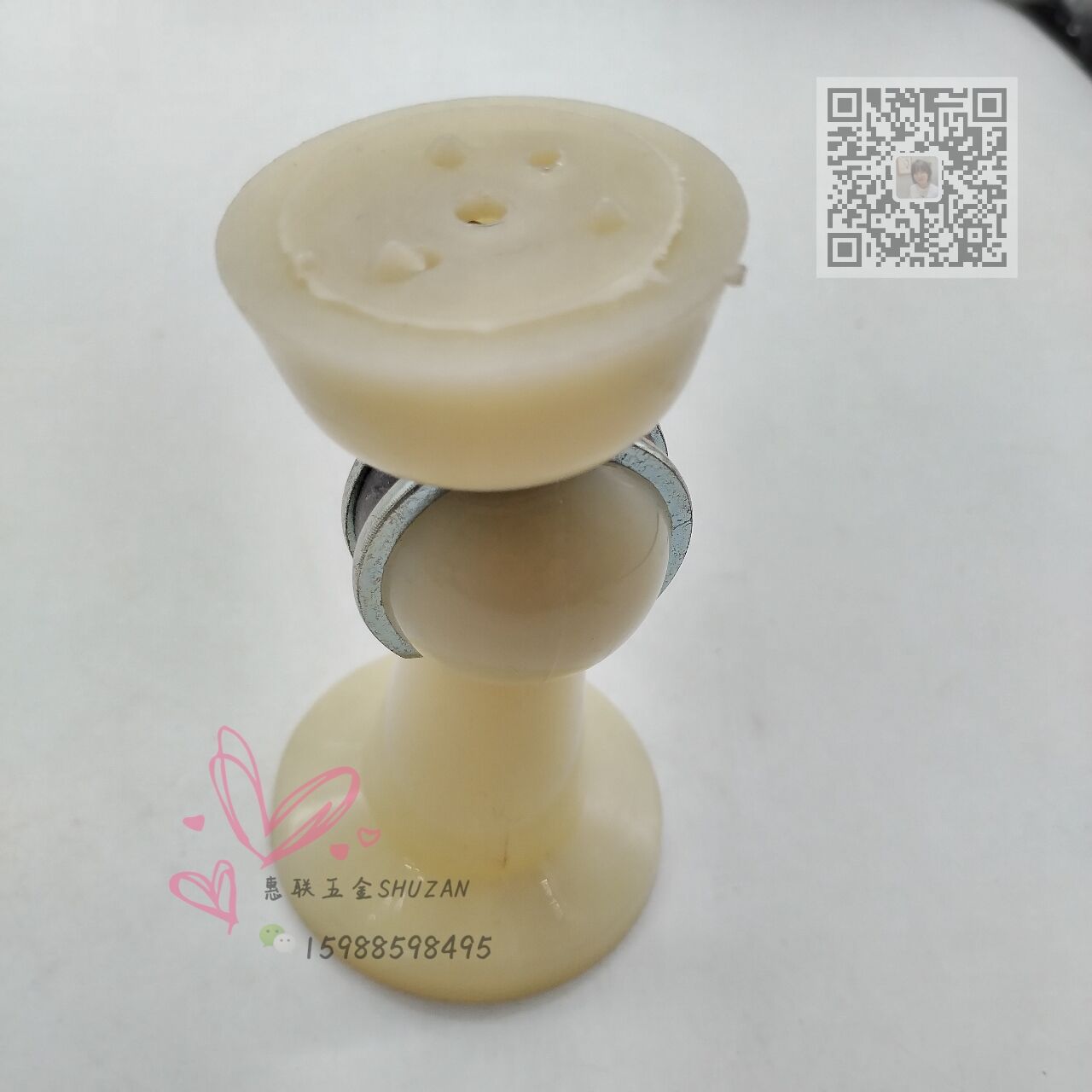 Shuzan high-quality brand silent door suction, home bedroom anti-soil hanging door hardware accessories, door touch ground suction, Yemen handle, old model upgrade Application Scenario