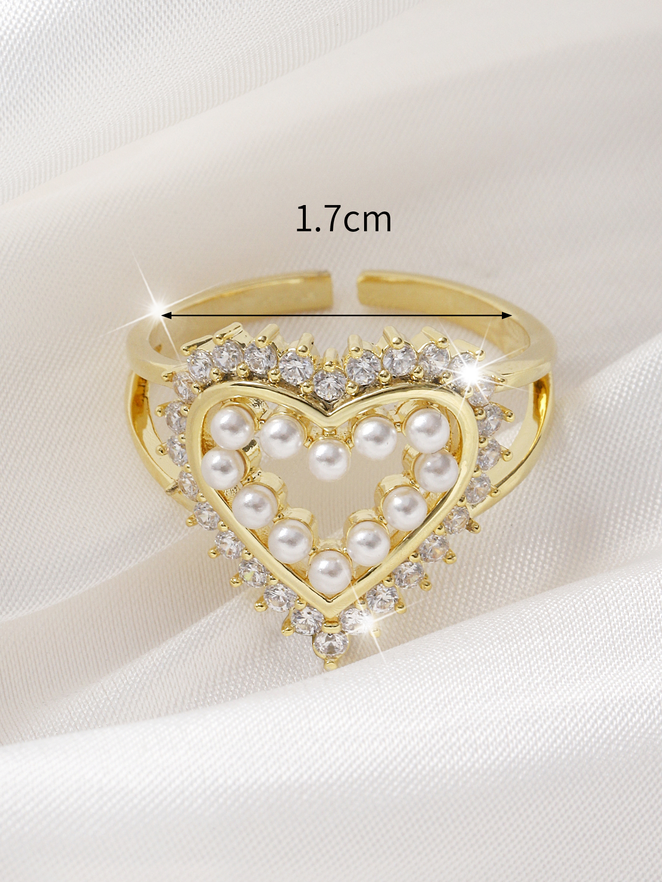 The heart-shaped ring features a light luxury and niche design with an exaggerated and high-end feel. It's a popular style in 2022 Specification image