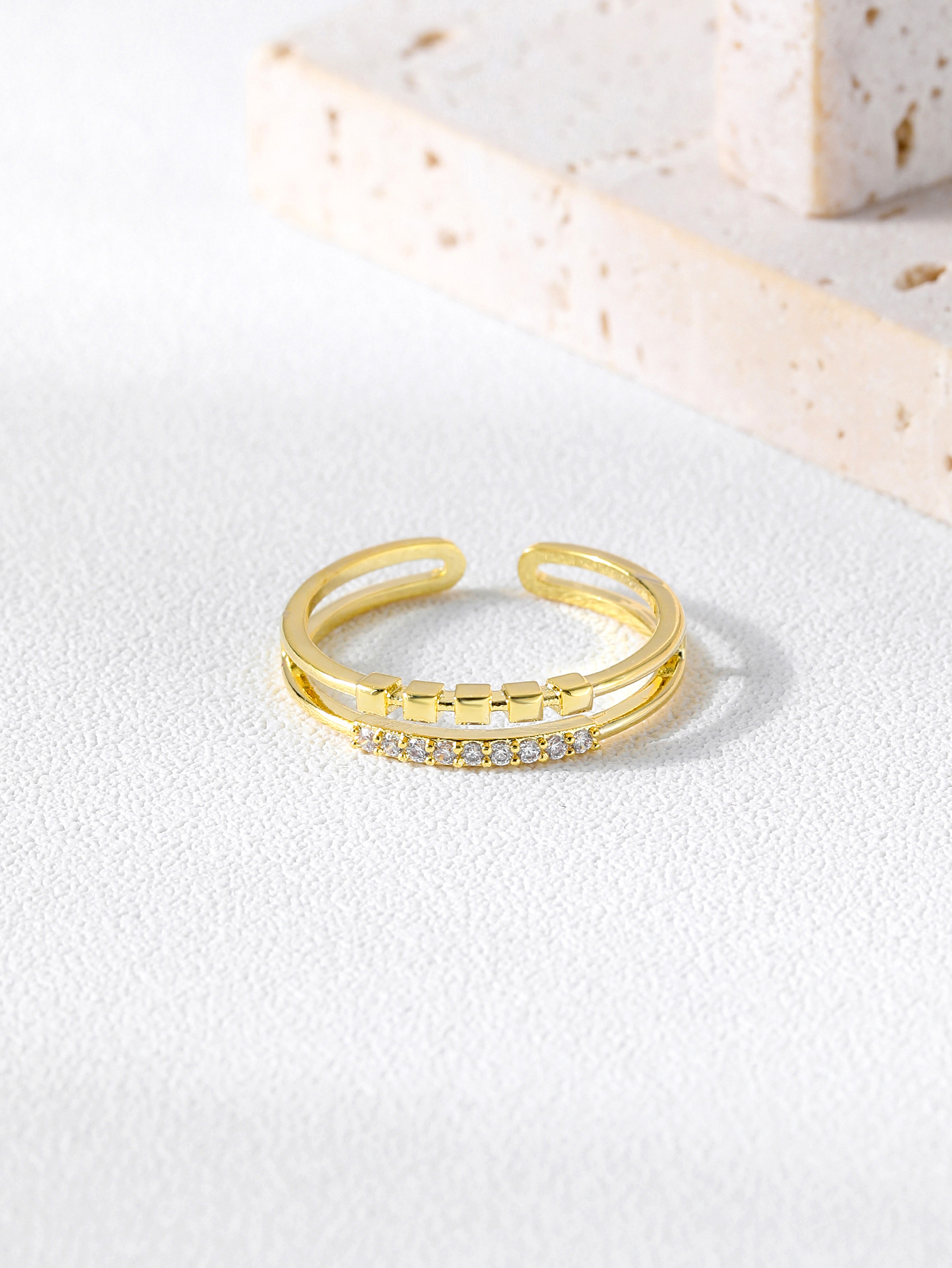 戒指/精品戒指白底实物图