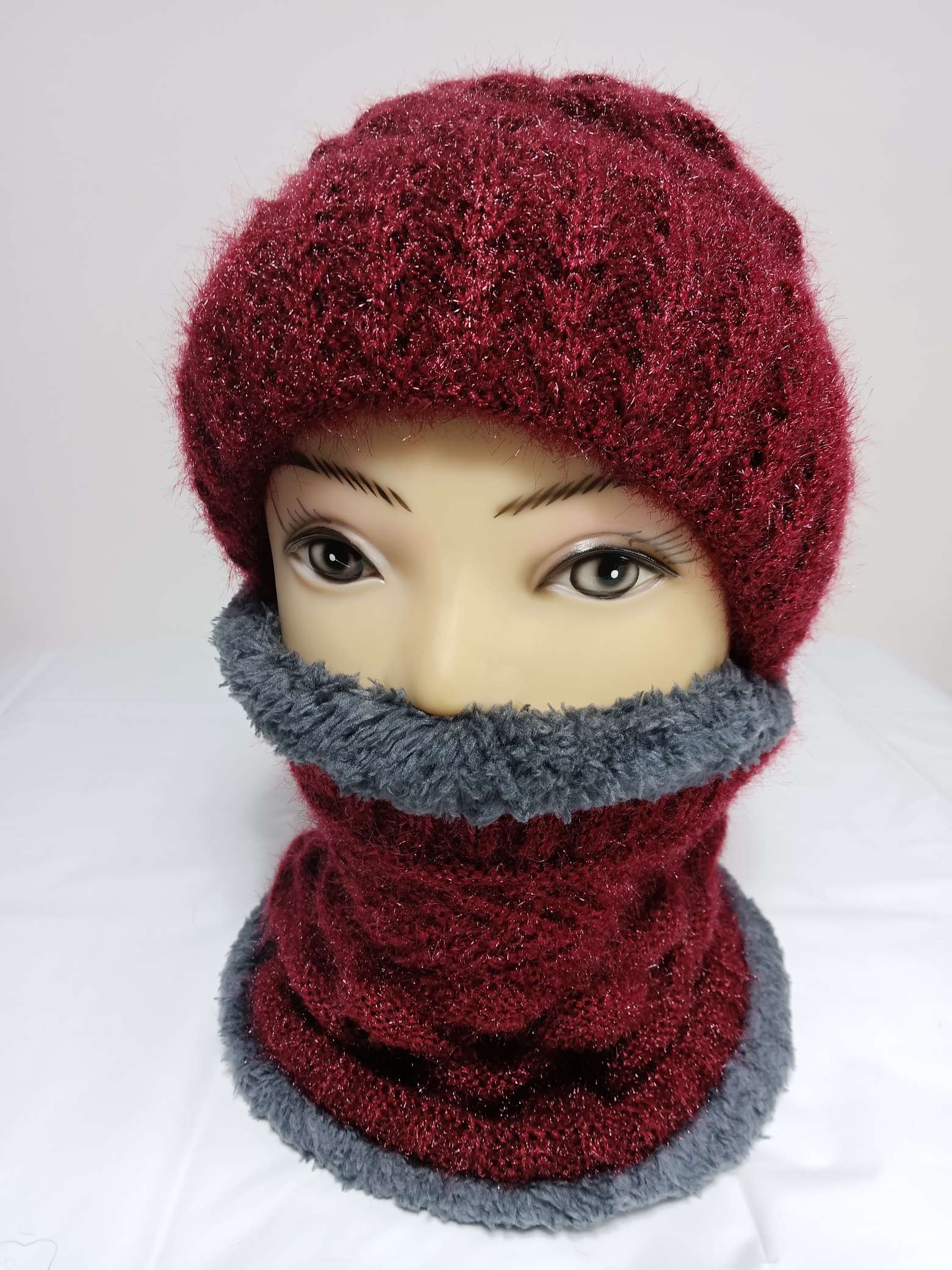 时尚加厚保暖围脖帽子2件套妈妈帽冬季防风防冻欧版百搭显年轻的高档护耳针织帽子