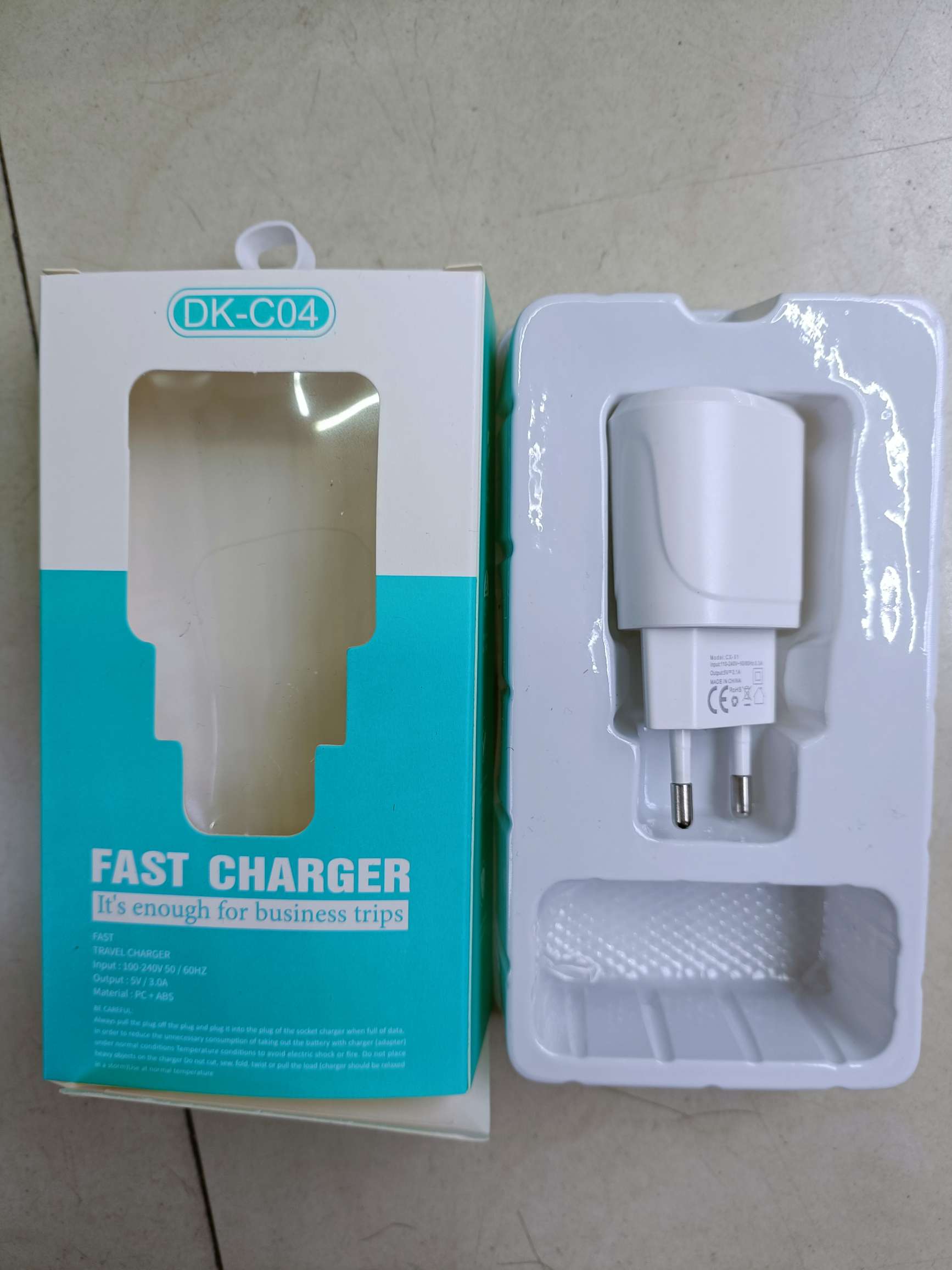 Two usb interface chargers DK-C04/C11/C12/C13/C14, two USB charging heads, Android cable, Apple cable, type-c cable detail image 2