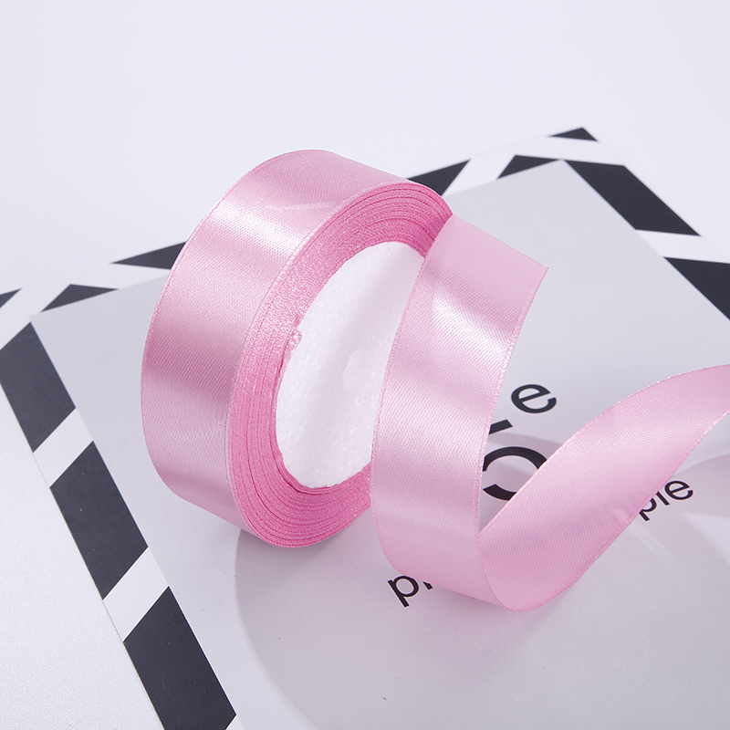 1cm pink ribbon, 3-inch ribbon, packaging tape, wedding candy cake box packaging ribbon, gift ribbon, wedding decoration, polyester ribbon, DIY-made webbing Application Scenario