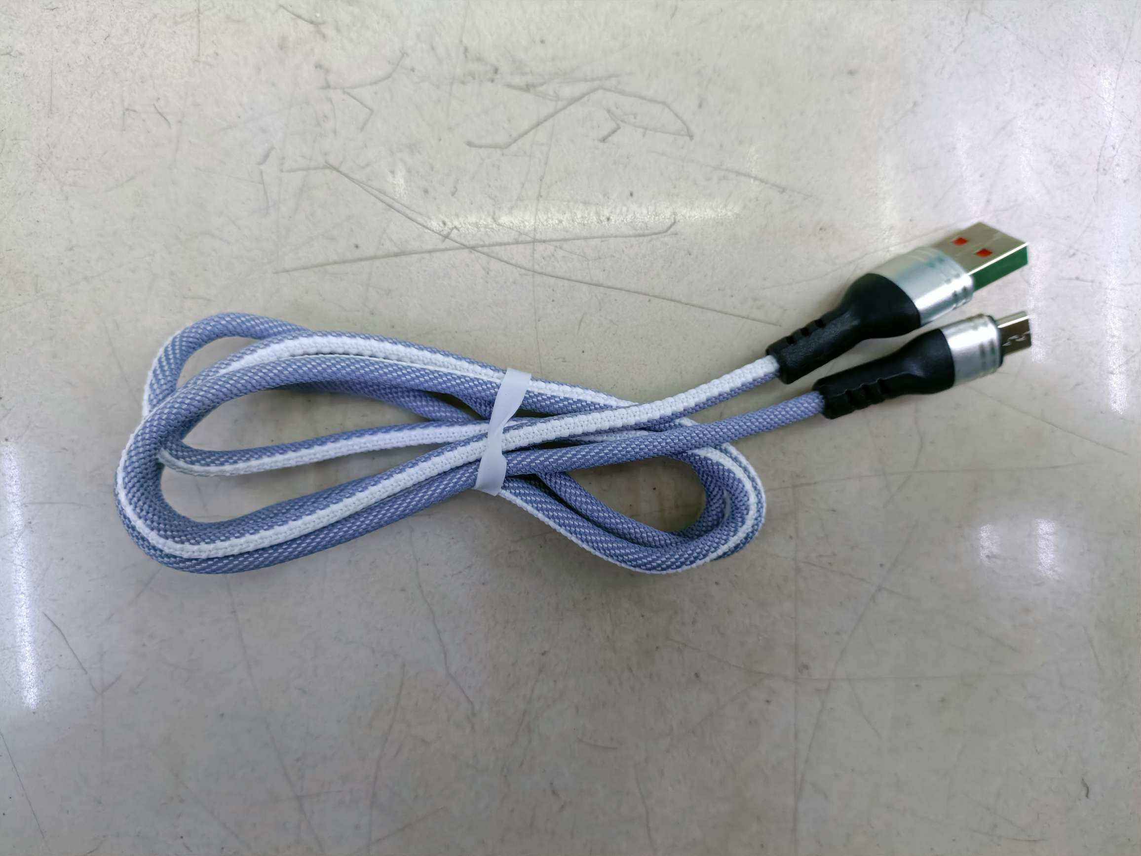 One-meter intercolor braided high-gloss data cable details Picture