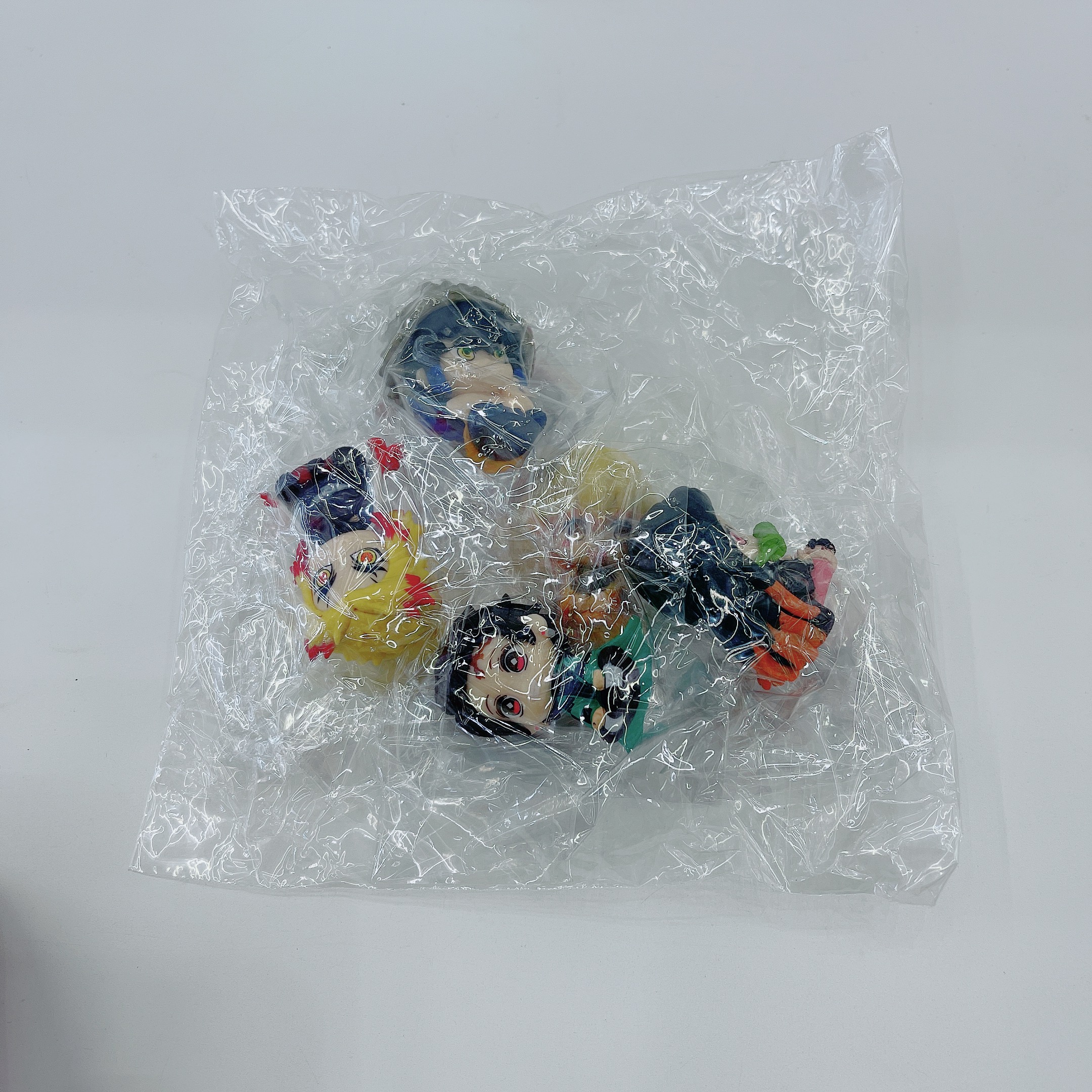 5 seated Demon Slayer figurines, figurines, toys, blind boxes, key pendants, car gacha gifts details Picture