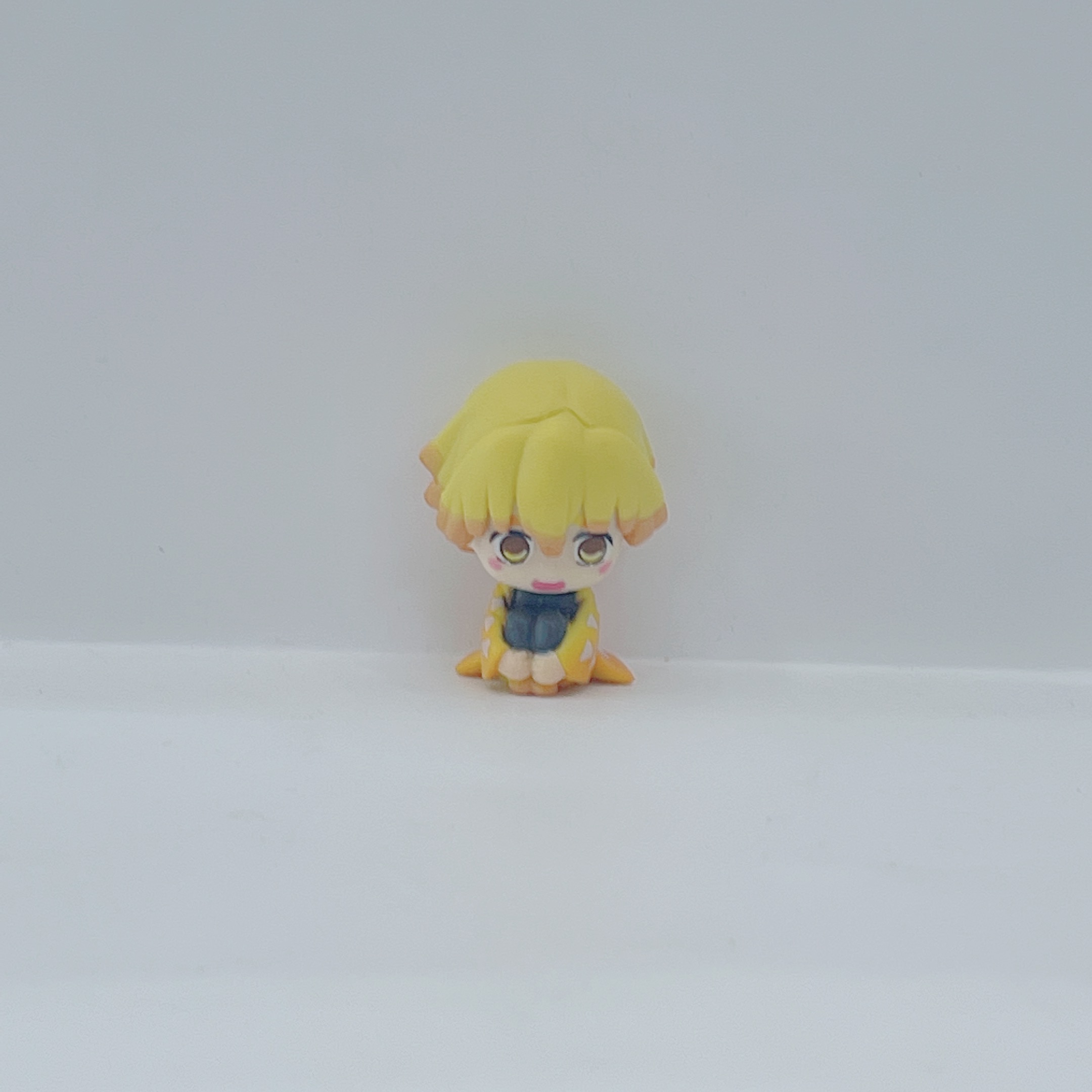 5 seated Demon Slayer figurines, figurines, toys, blind boxes, key pendants, car gacha gifts Specification image