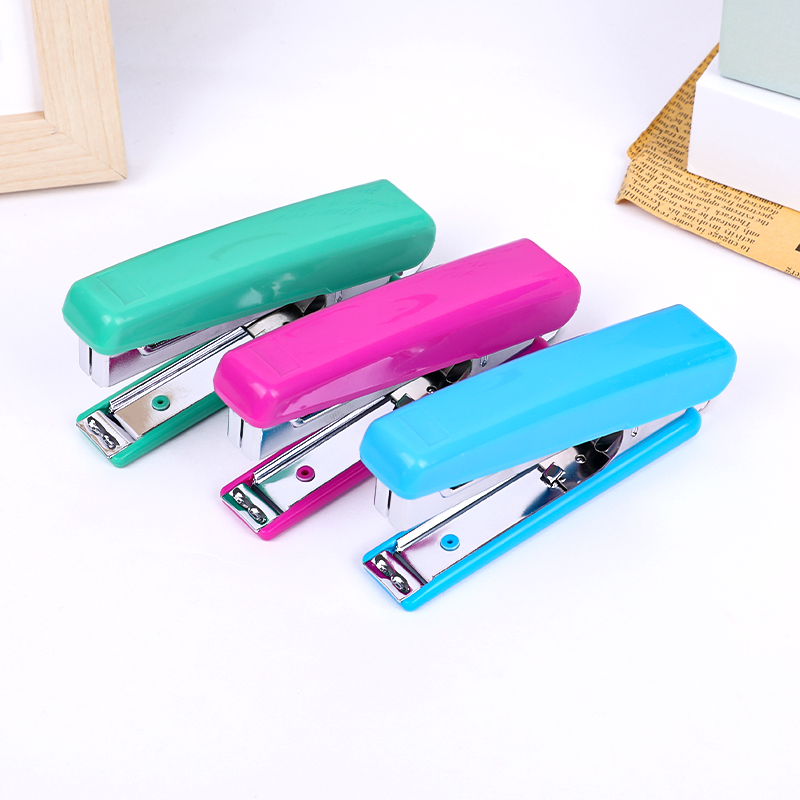 The weibo Weibo stapler comes with a built-in stapler shovel and is a multi-functional portable standard stapler for office stationery details Picture
