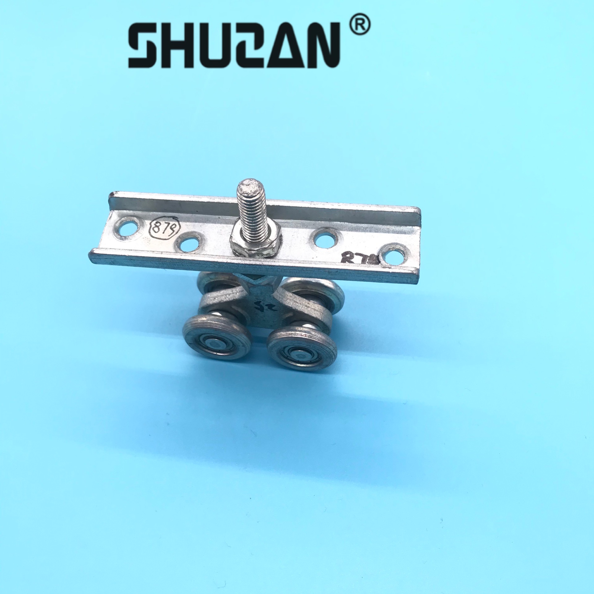 Puerta del cuarto de baño especial aluminio plástico ruedas de puerta corredera puertas y ventanas silenciosas heavy duty polea carril de suspensión rueda de carril de guía puerta de traslación grande industrial para Application Scenario