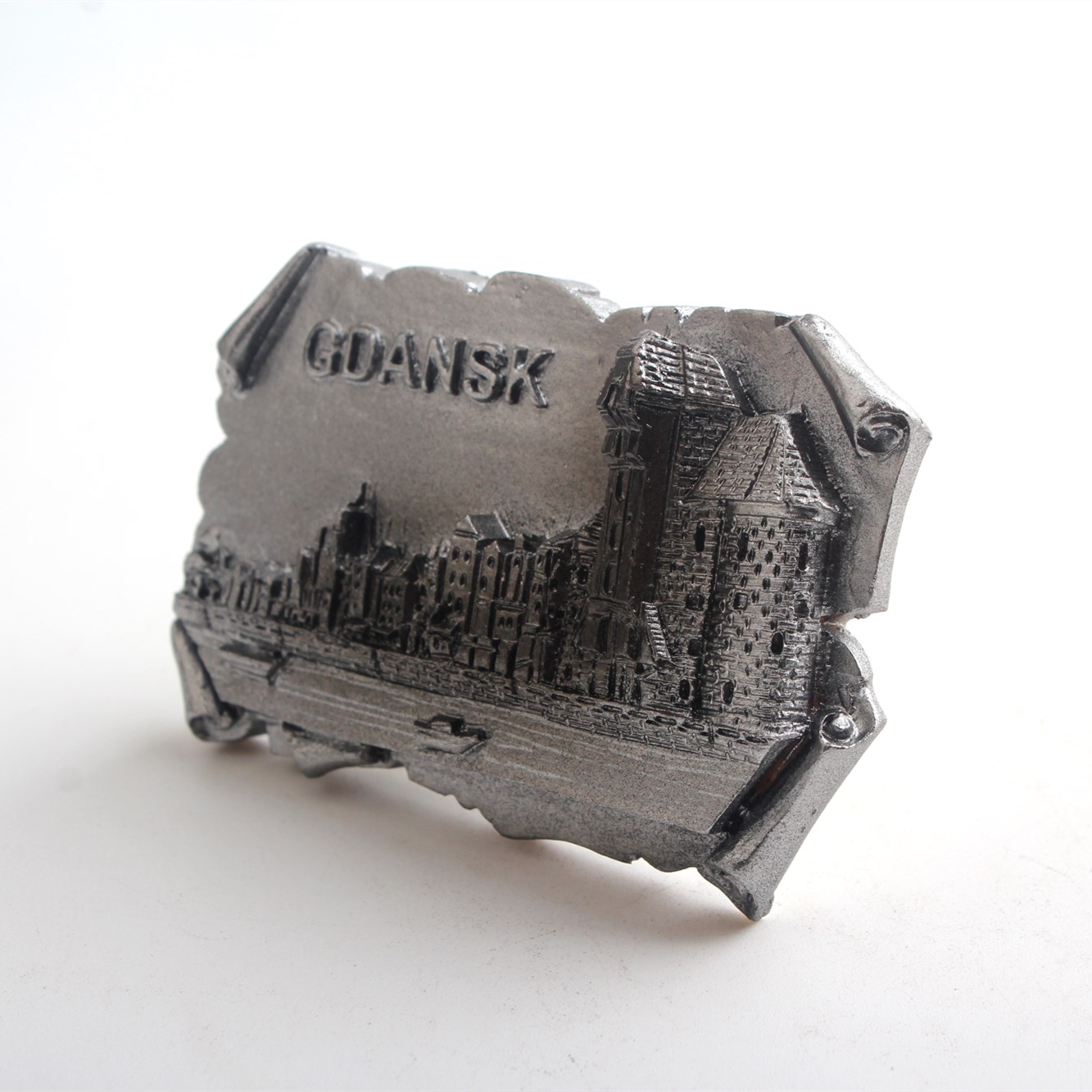 Factory wholesale of goods in stock for cross-border export to Poland. Gdansk silver metal style resin fridge magnets and tourist souvenirs