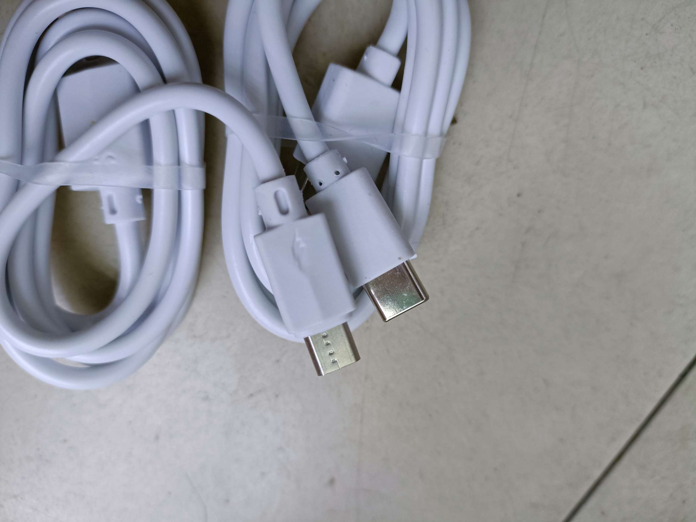 4usb charger with mobile phone data cable and European/American standard mobile phone charger detail image 11