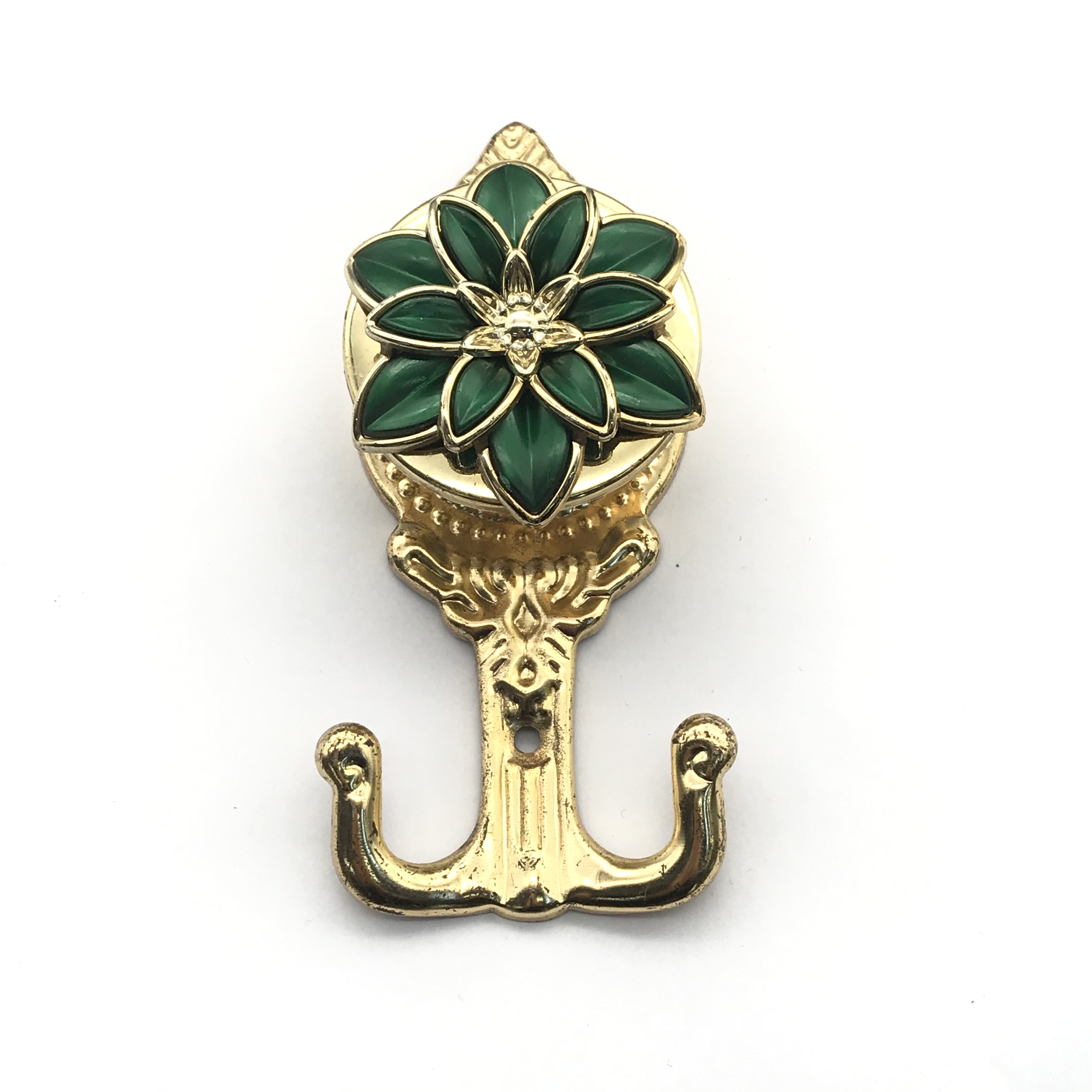 Shuzan brand new Chinese-style golden iron sheet traceless hooks, coat hooks, sticky hooks, home decoration hardware accessories, pattern design Specification image