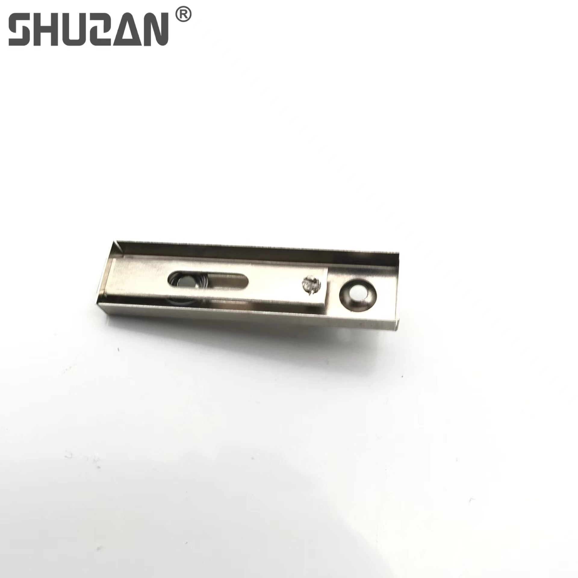 Shuzan 7-shaped stainless steel concealed latch L-shaped hidden wooden door, mother-and-child door latch dust cover, 304 material Application Scenario