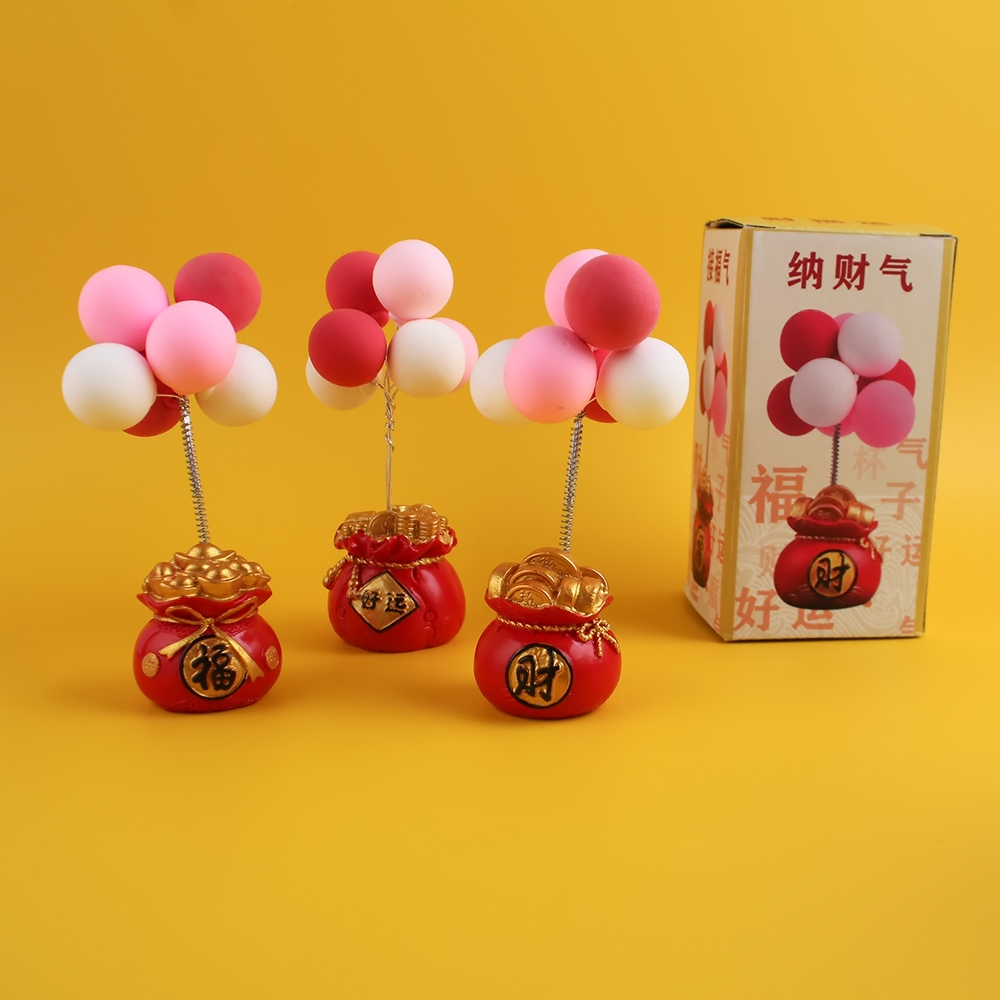 Factory wholesale of lucky bags, confession balloons, Douyin, the same style of car ornaments, good luck home resin handicrafts and ornaments Specification image