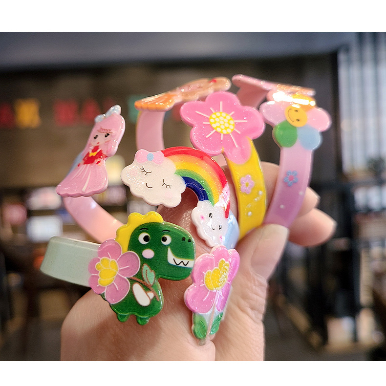 Cartoon children's wristbands, cute Korean princess bracelets, baby jewelry, plastic bracelets, gifts for little girls in kindergartens detail image 3