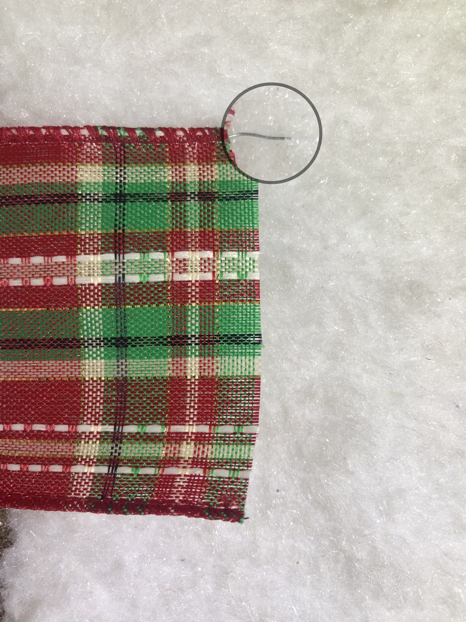 Item No. : 22-028 DIY Christmas Gift Packaging Decoration - Colorful Checkered Christmas Wire Strip 6.3cm Specification image
