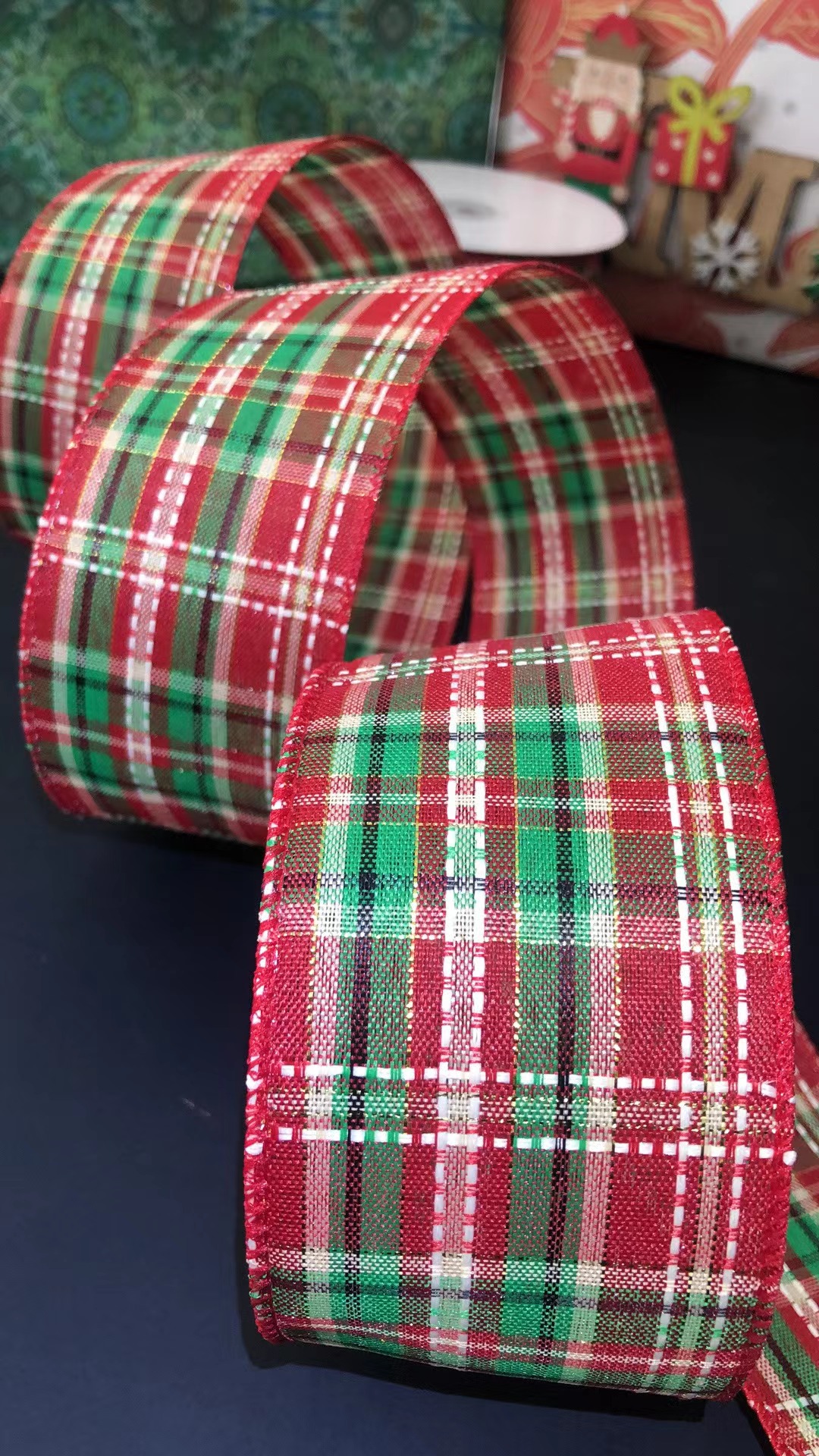 Item No. : 22-028 DIY Christmas Gift Packaging Decoration - Colorful Checkered Christmas Wire Strip 6.3cm Item No. : 22-028 DIY Christmas Gift Packaging Decoration - Colorful Checkered Christmas Wire Strip 6.3cm