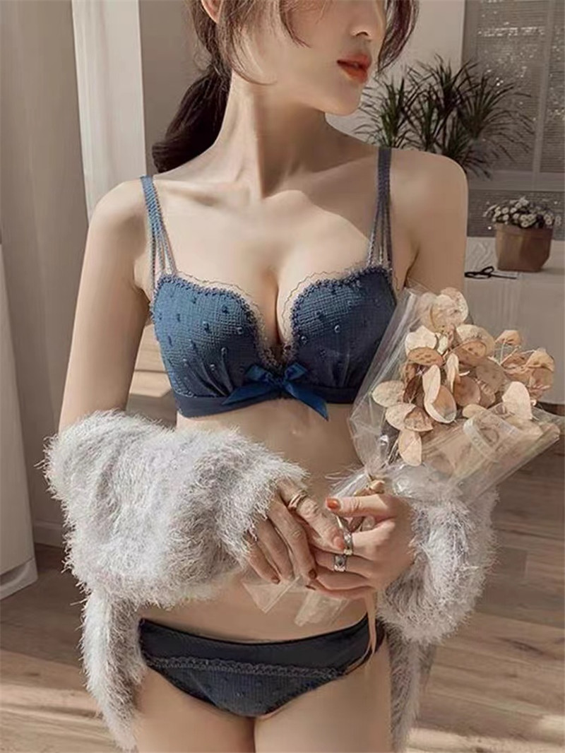 性感蕾丝半杯衣女士冬季无钢圈聚拢防下垂小胸显大塑形文胸套装好奇蜜斯小胸聚拢内衣女薄显大无钢圈蕾丝文胸罩套装法式红防下垂