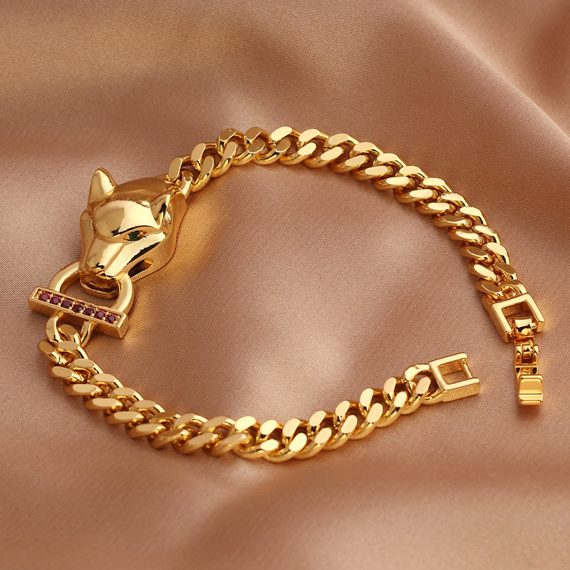 New exaggerated hip-hop leopard design personalized bracelet from Europe and America, geometric cold style, copper gold-plated bracelet and bangle accessories detail image 3