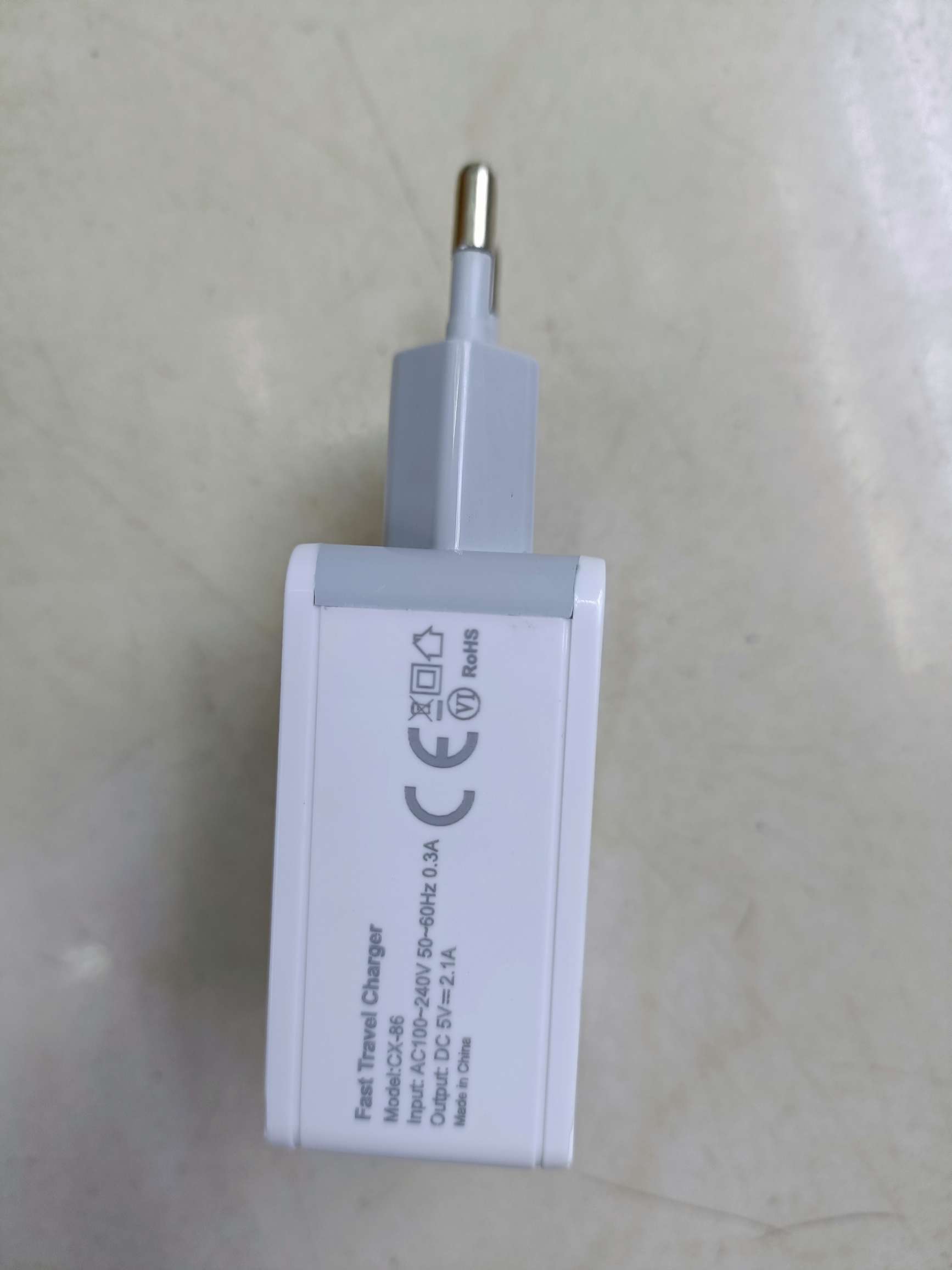 2USB triangular light-emitting charging head with light USB mobile phone charger charging head with mobile phone data cable detail image 5