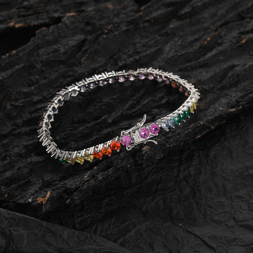 4mm three-prong colored zircon chain single-row 3-prong chain tennis bracelet Application Scenario