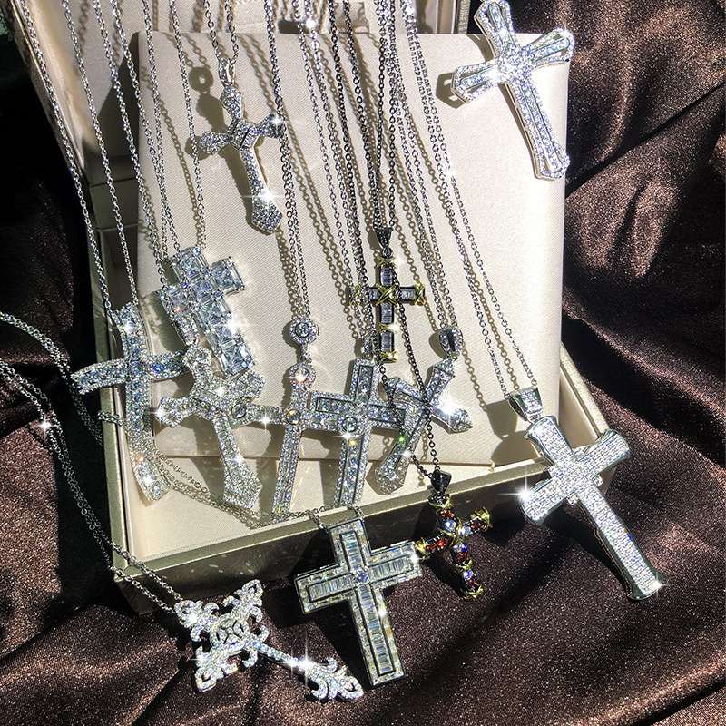 New European and American cross necklaces, zircon pendants for men and women, collarbone chain accessories, cross-border best-selling selection detail image 2
