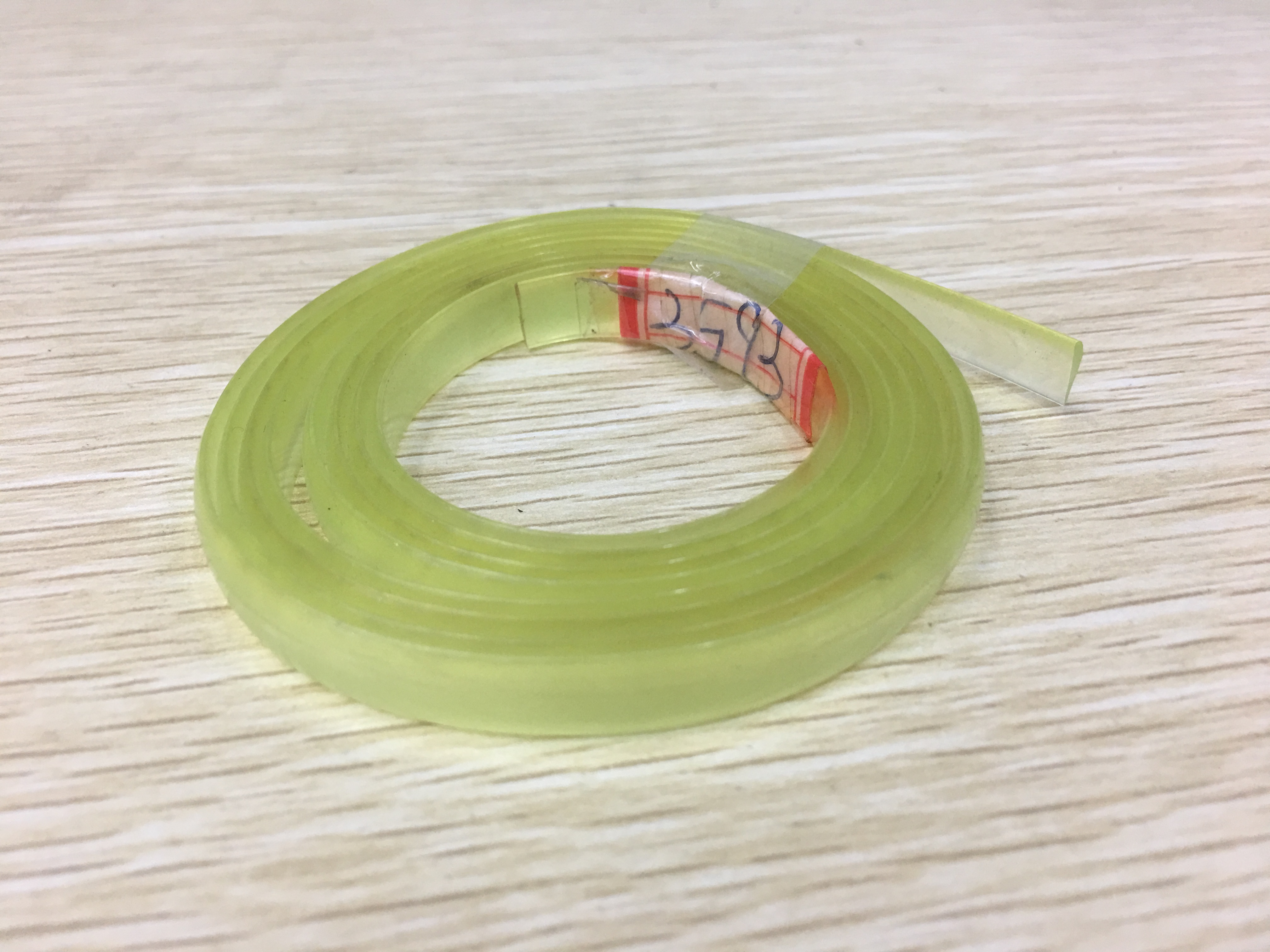 钥匙扣/亚克力挂件/小马挂件/世界杯/钩织白底实物图