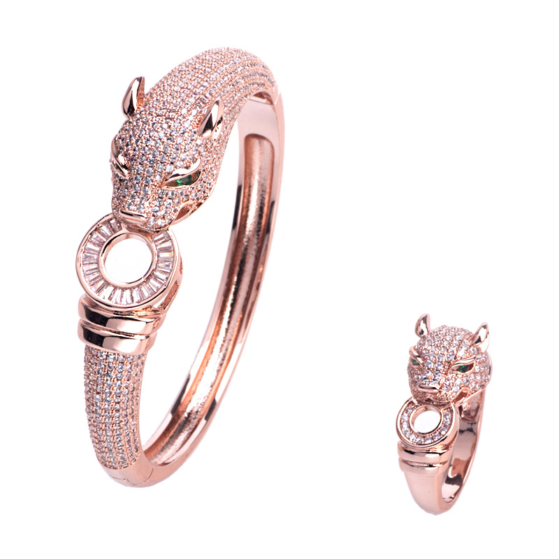 European and American retro copper gold-plated and diamond-encrusted leopard men's and women's style powerful jewelry cross-border detail image 4