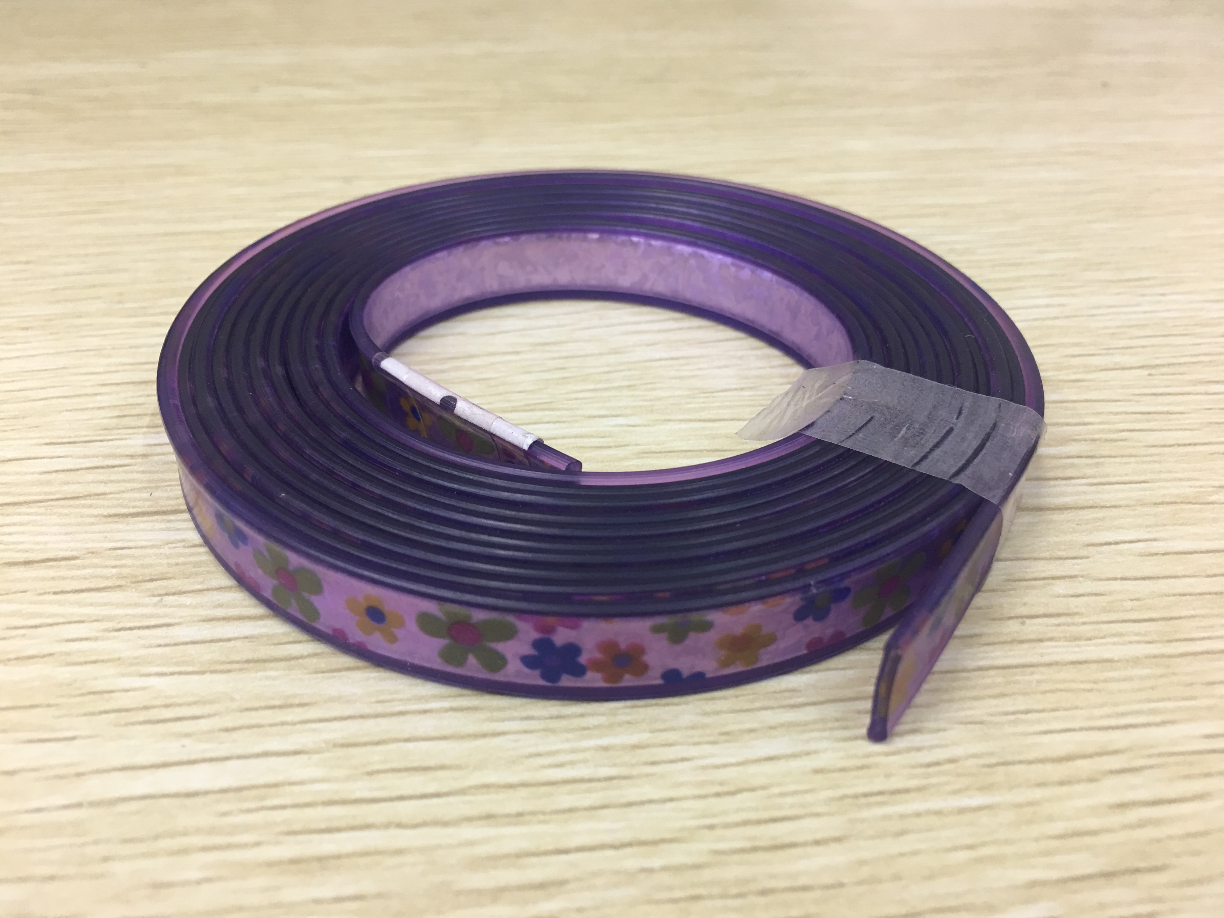 时尚女鞋鞋面PVC中插装饰条 环保中插PVC鞋面生产厂家