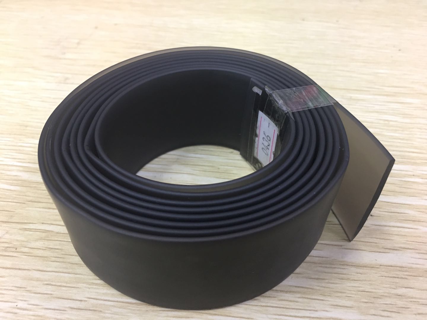 桌脚垫/金属扣二脚钉/带灯鞋扣/上鞋线/鸡眼产品图