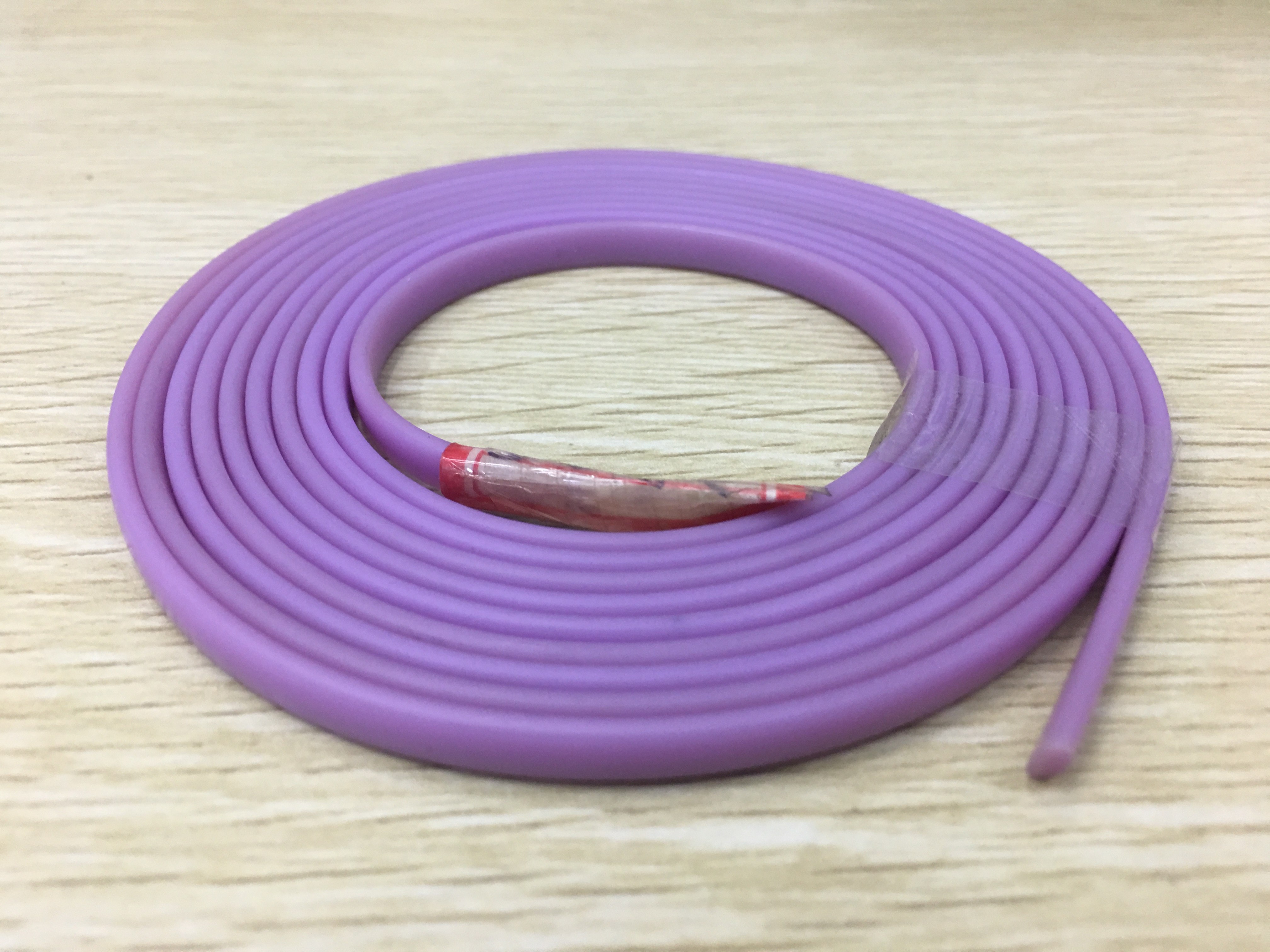 厂家供应 塑料手链 糖果色手链 磨砂手链 手机挂链#pvc磨砂条