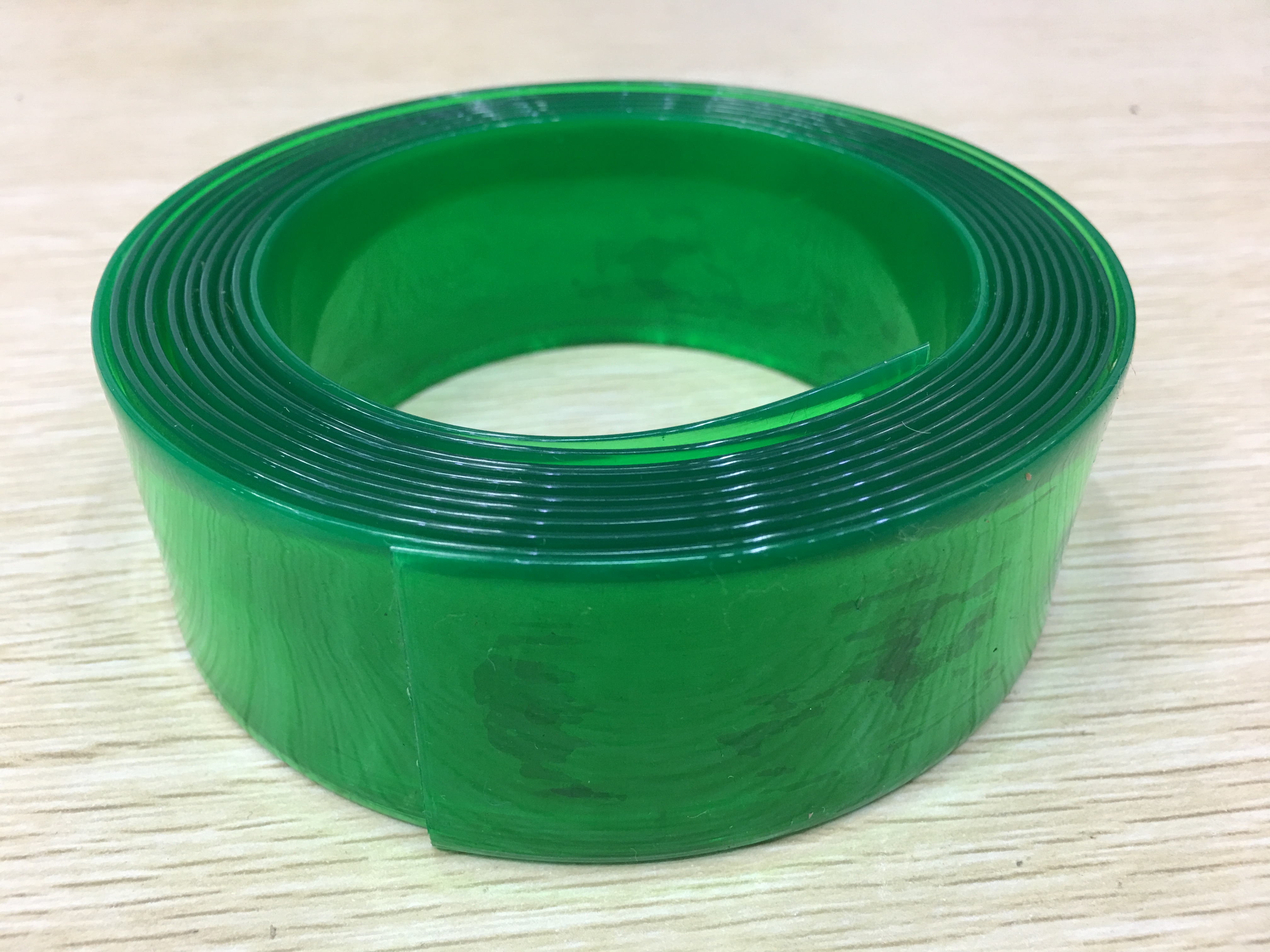 厂家供应纯塑料皮带 过安检门腰带 航空皮带等各类塑料皮带#pvc水钻条