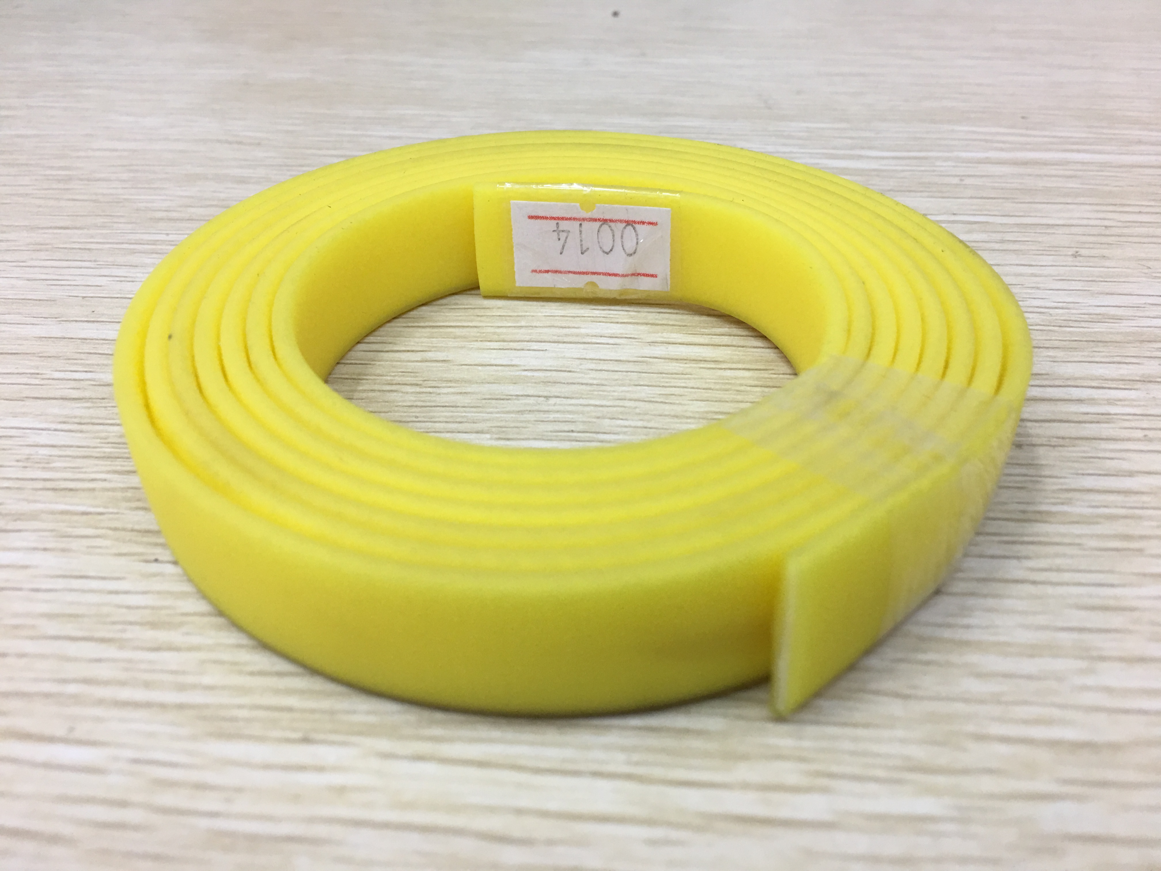 高档环保PVC果冻色抽条、软胶条生产厂家#阻燃织带