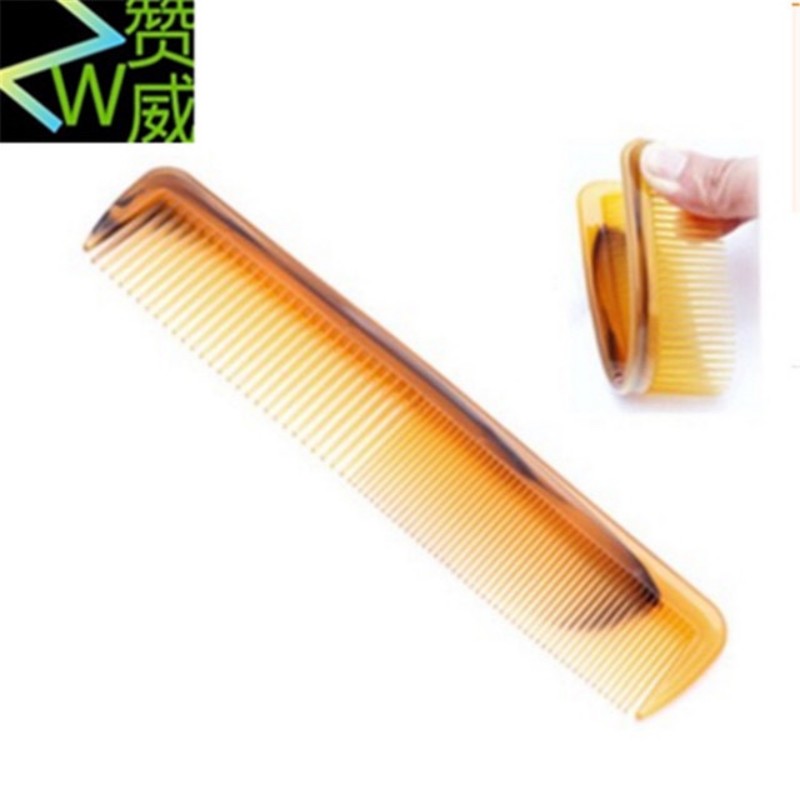 The direct sales store of the premium ox tendon comb manufacturer exclusively offers wholesale of yellow hair combs Application Scenario