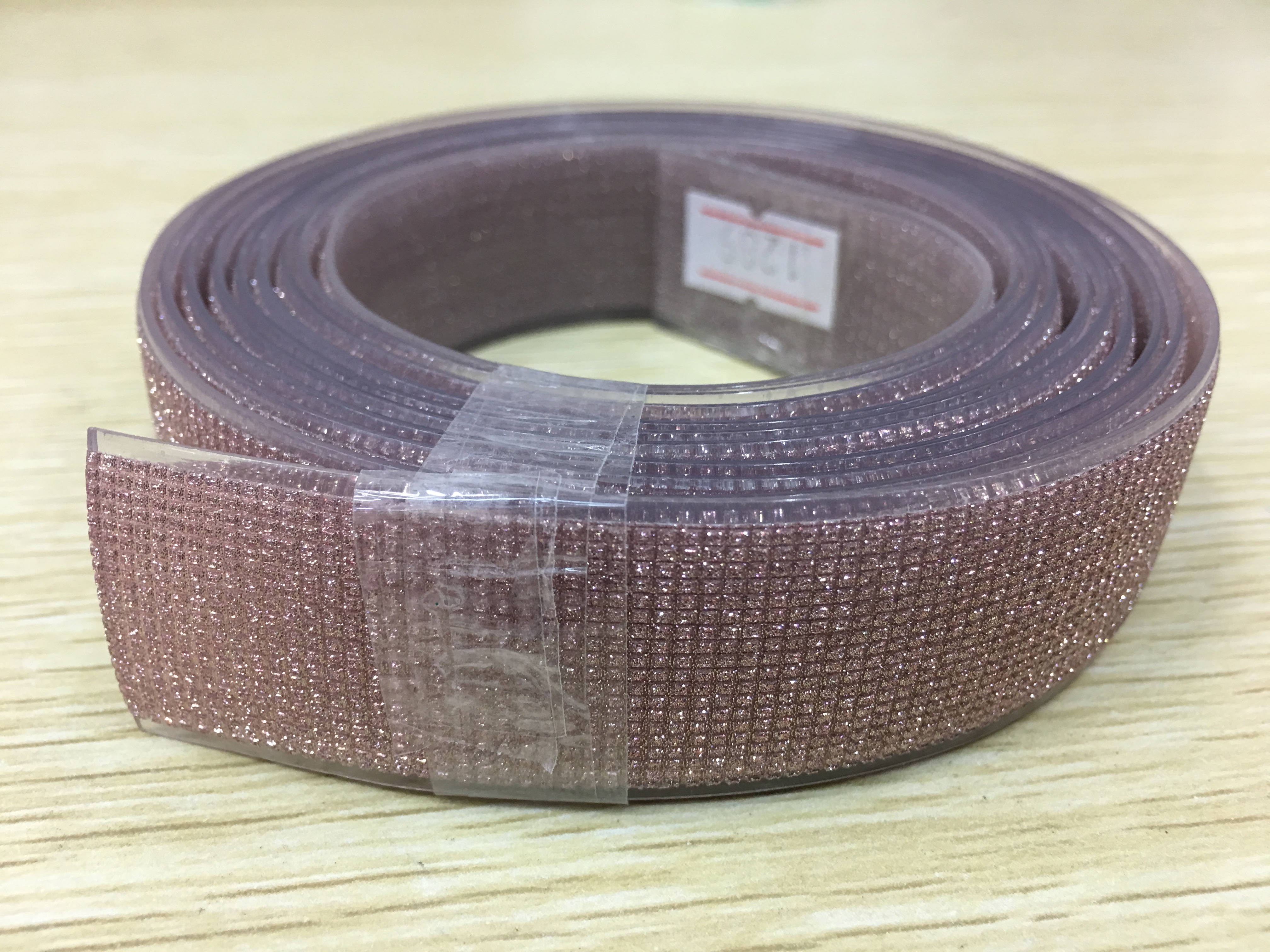 洞洞鞋配件/洞洞鞋金属配件/水滴贴钻/洞洞鞋配件金属/洞洞扣白底实物图