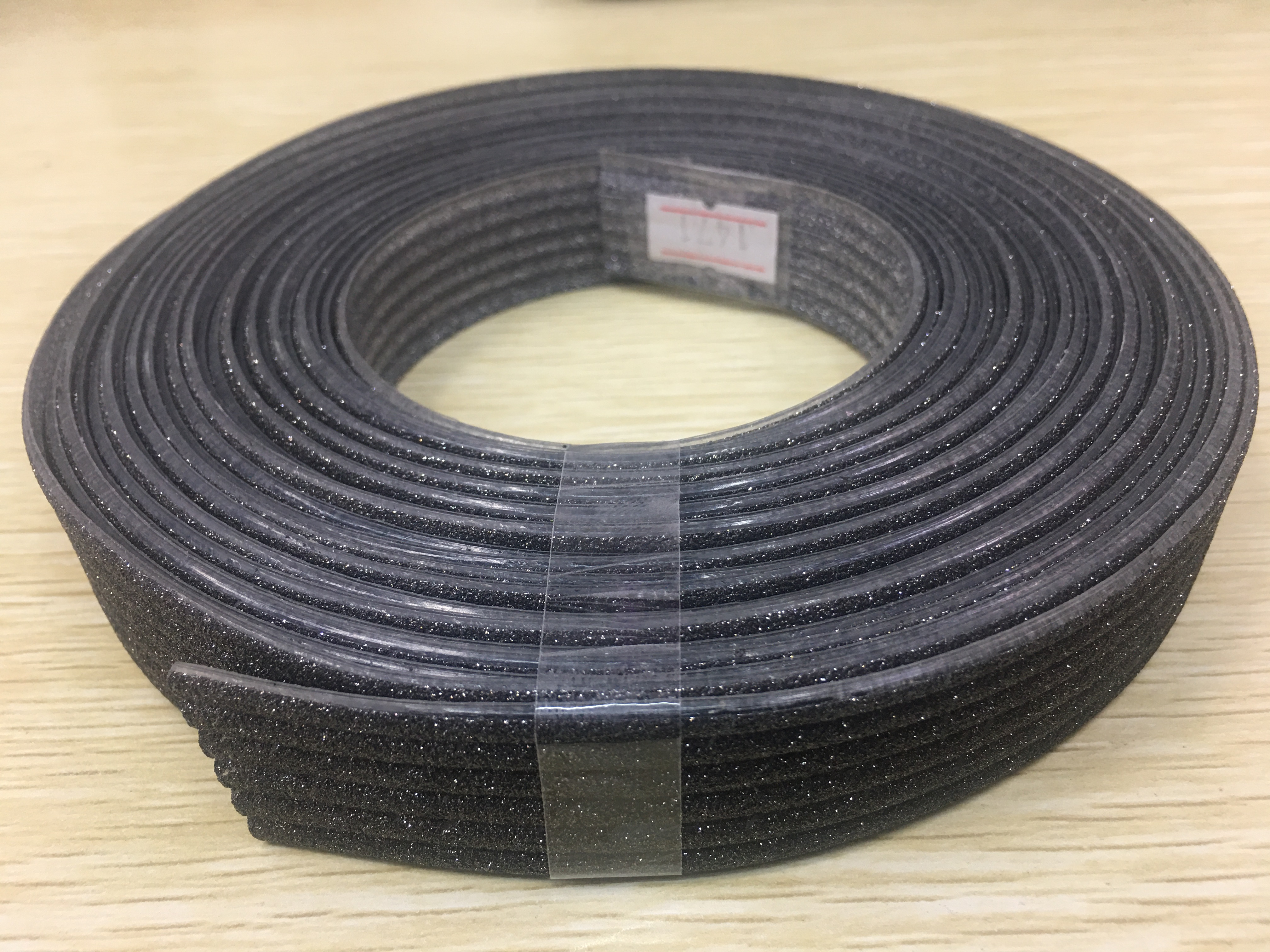 洞洞鞋配件/洞洞鞋金属配件/水滴贴钻/洞洞鞋配件金属/洞洞扣白底实物图